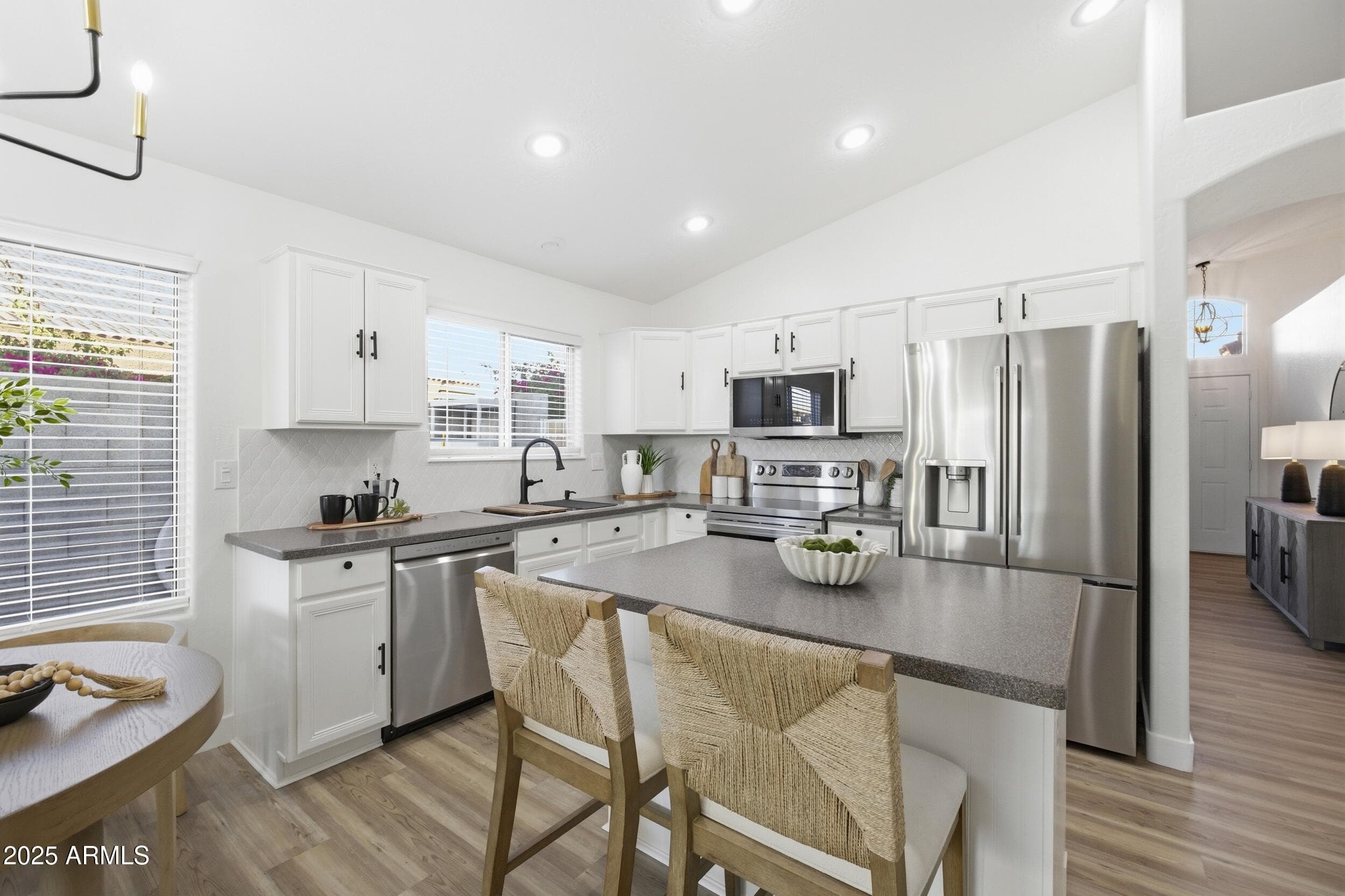 17012 S 27th Pl — photo 2