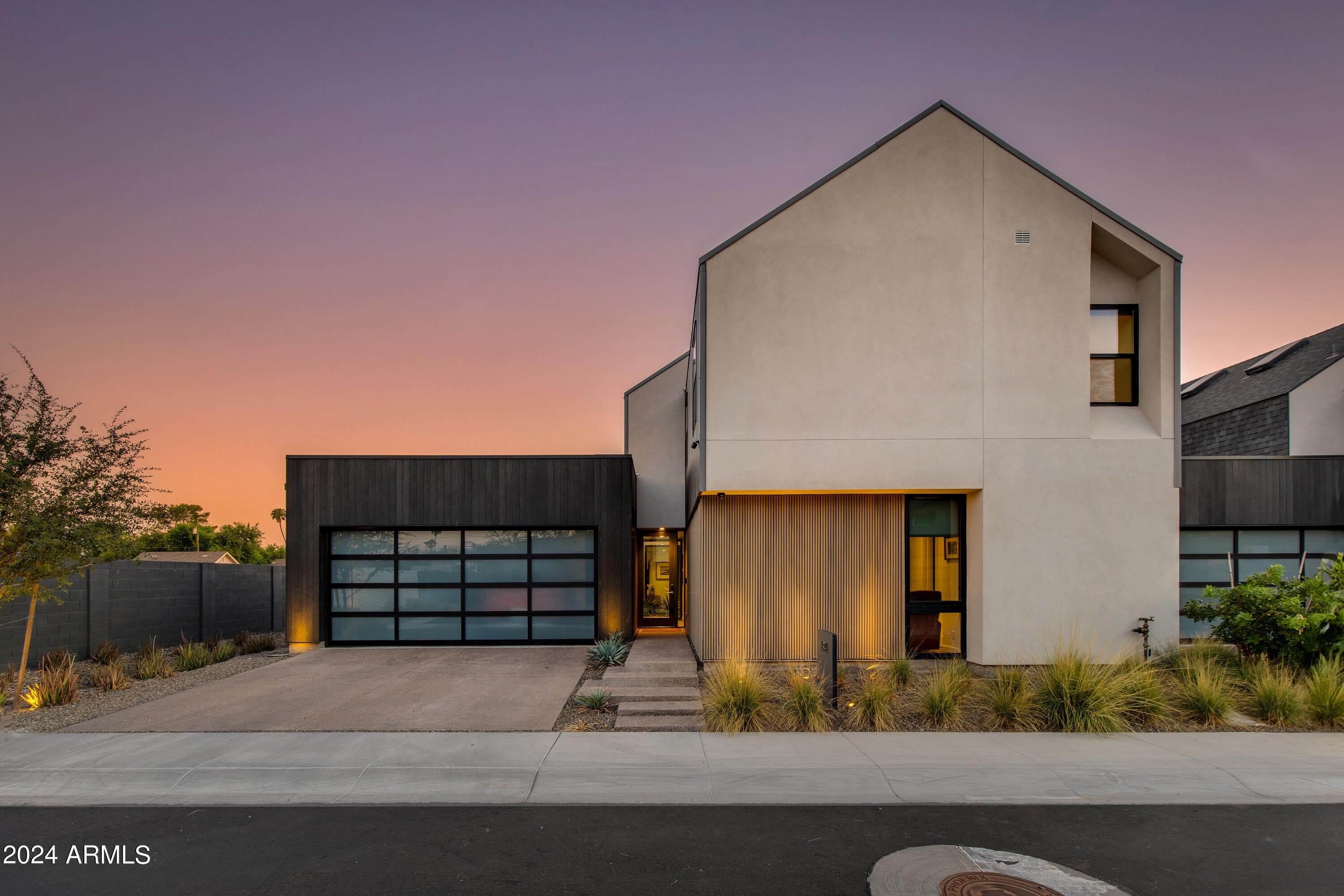 1341 E Pomelo Grove Ln — photo 1