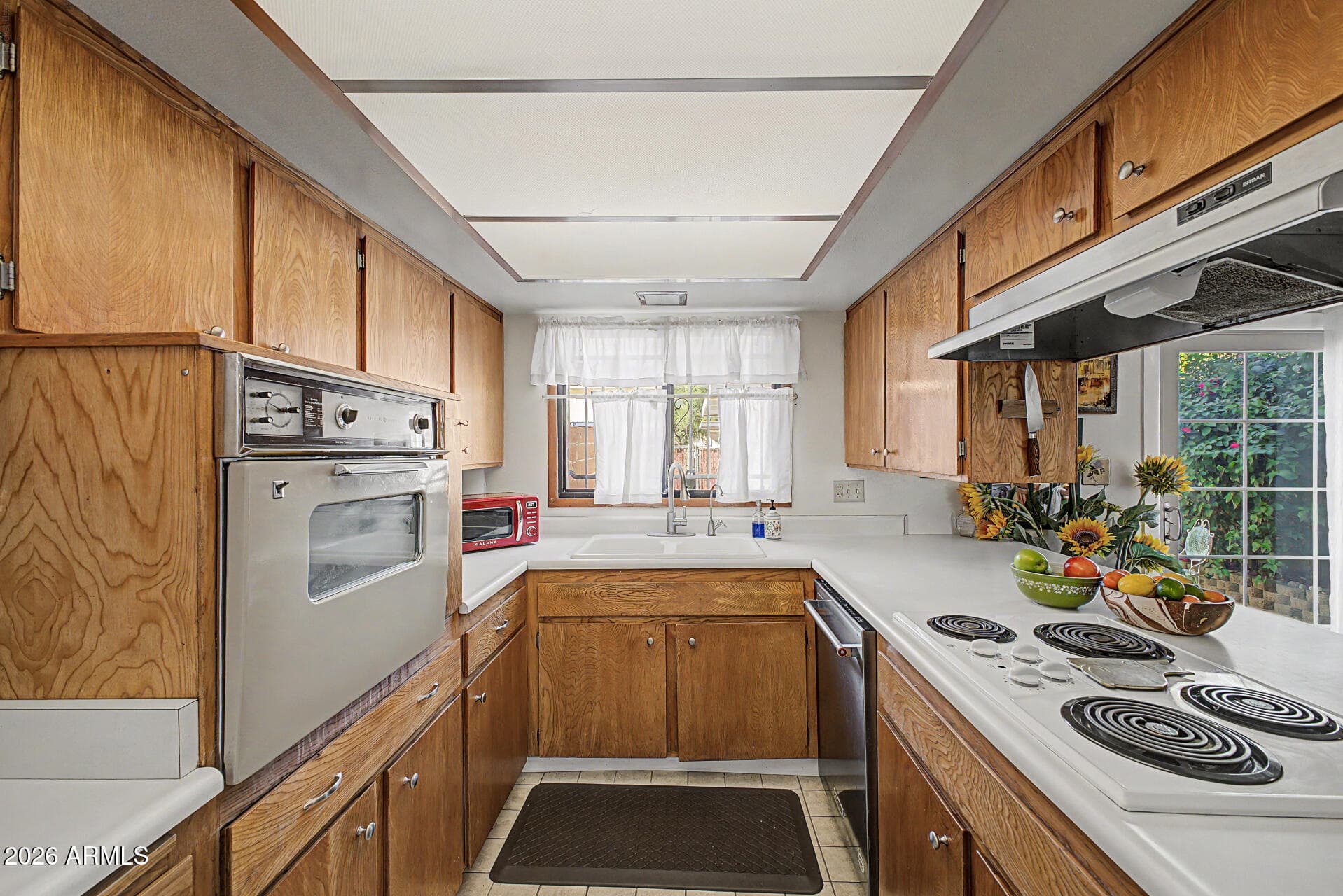 1622 W CAMPBELL AVE - Photo 3