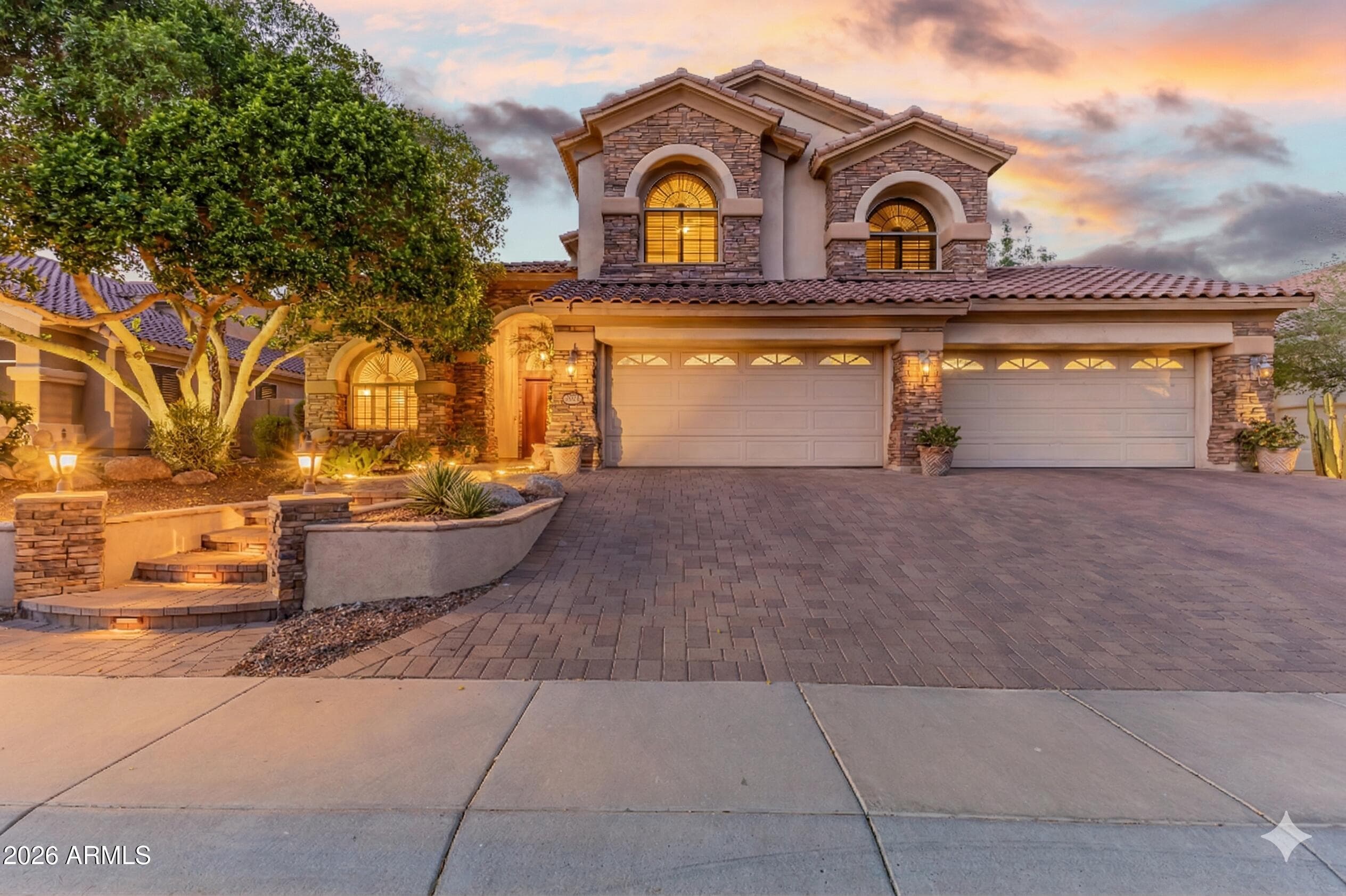 1234 E Desert Flower Ln — photo 1