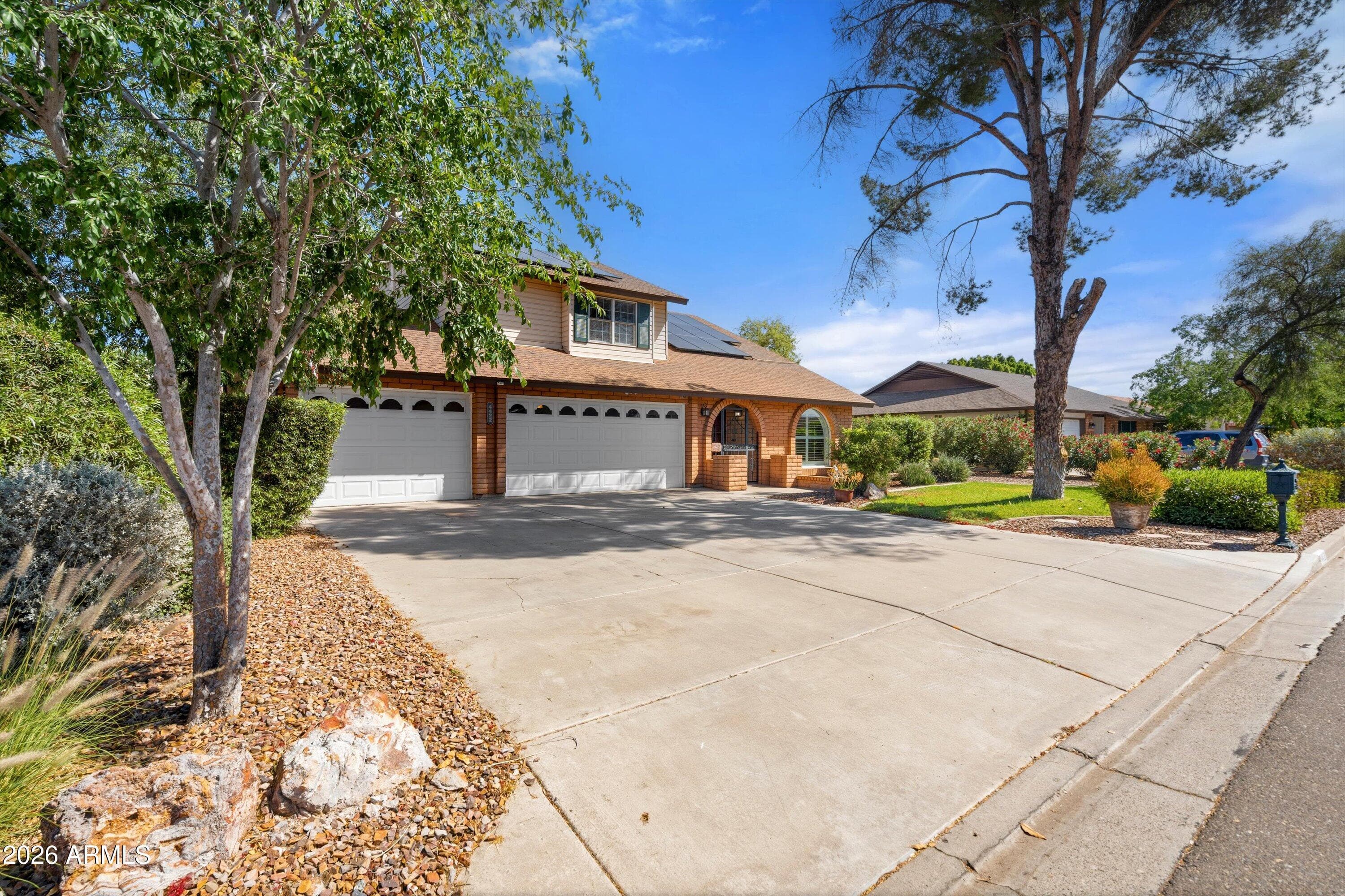 4422 W Wagoner Rd — photo 2