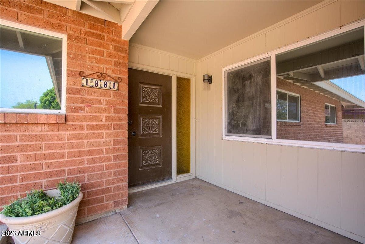 1881 E Concorda Dr — photo 2