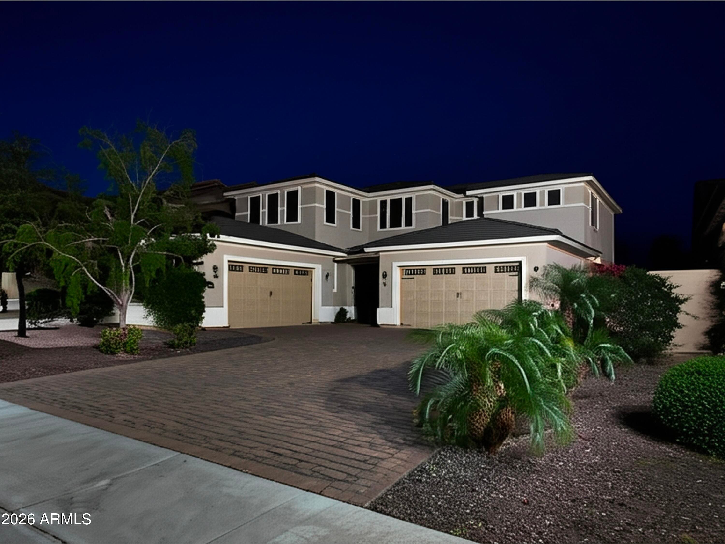 7463 W Remuda Dr — photo 2