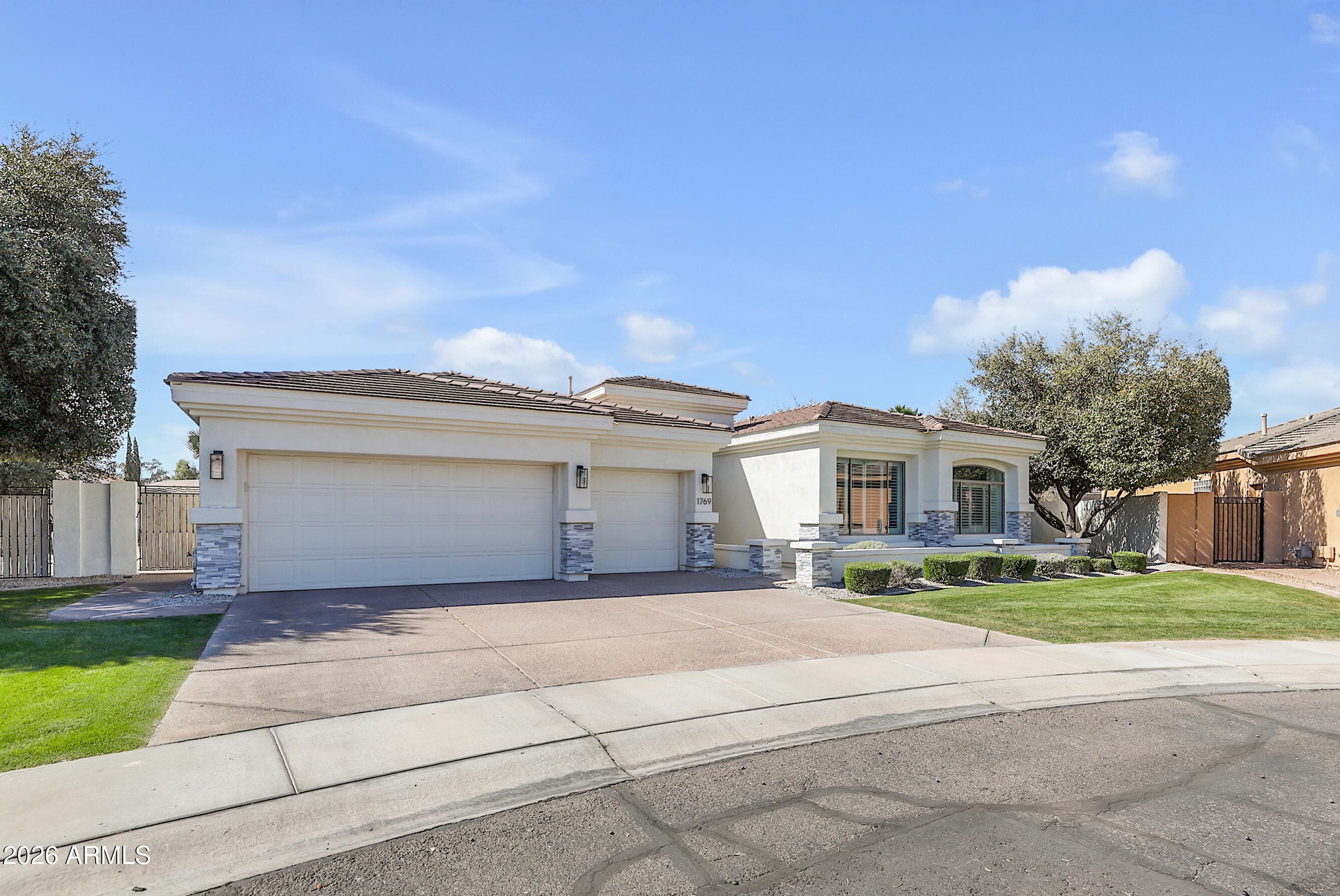 1769 W Tonto Dr — photo 2