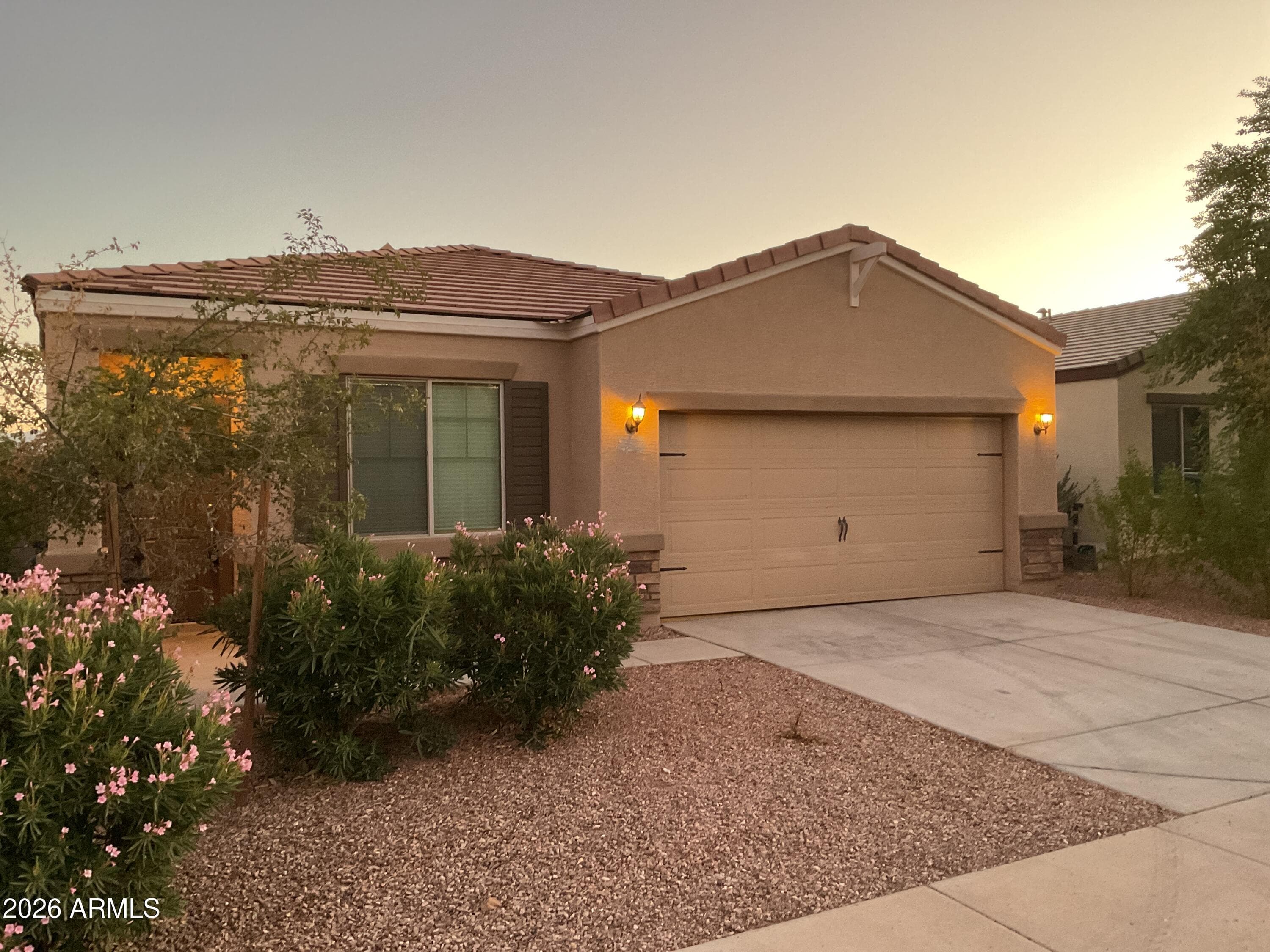 8141 W Encinas Ln — photo 1