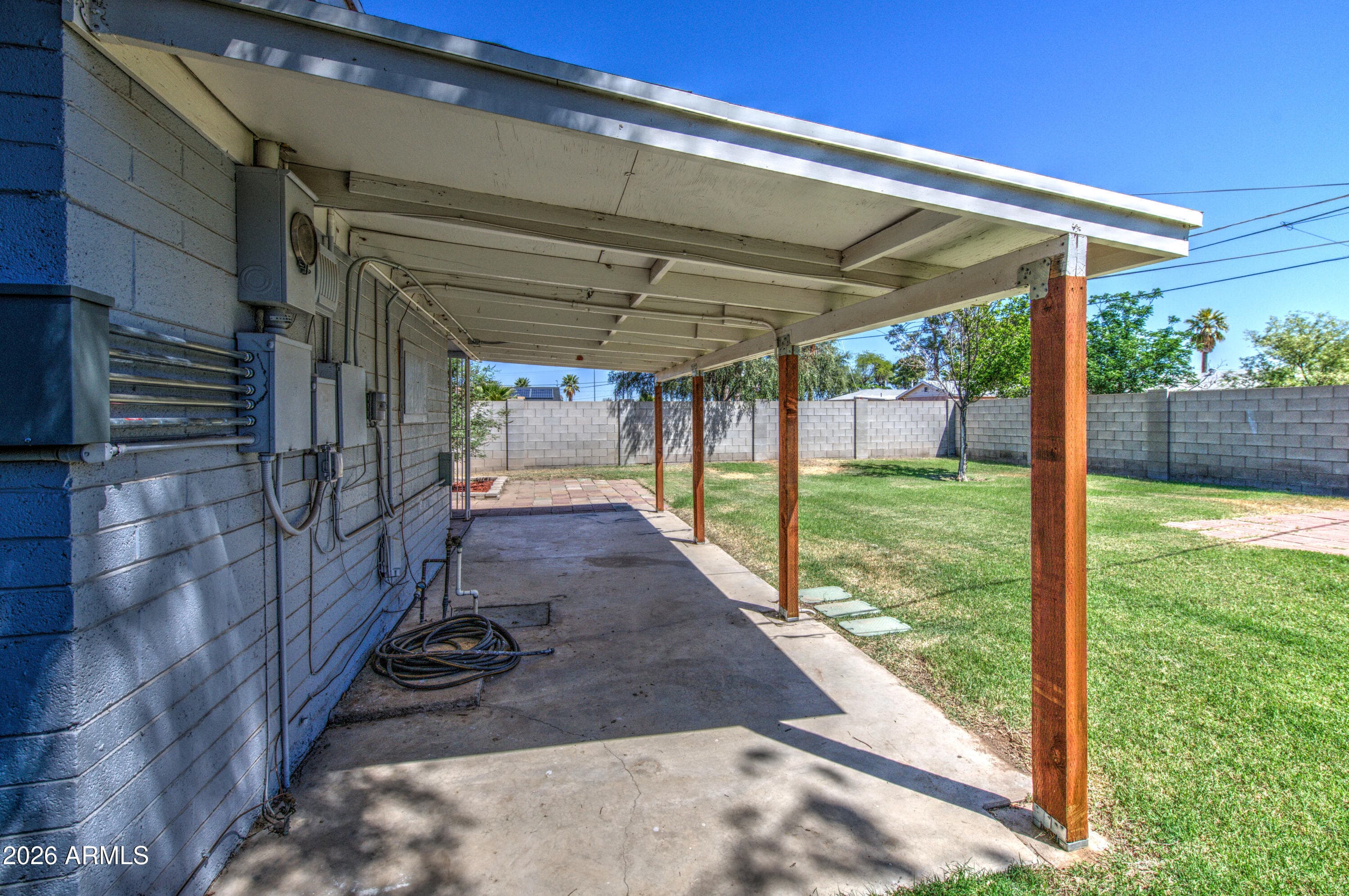 914 N Cameron Ave — photo 45