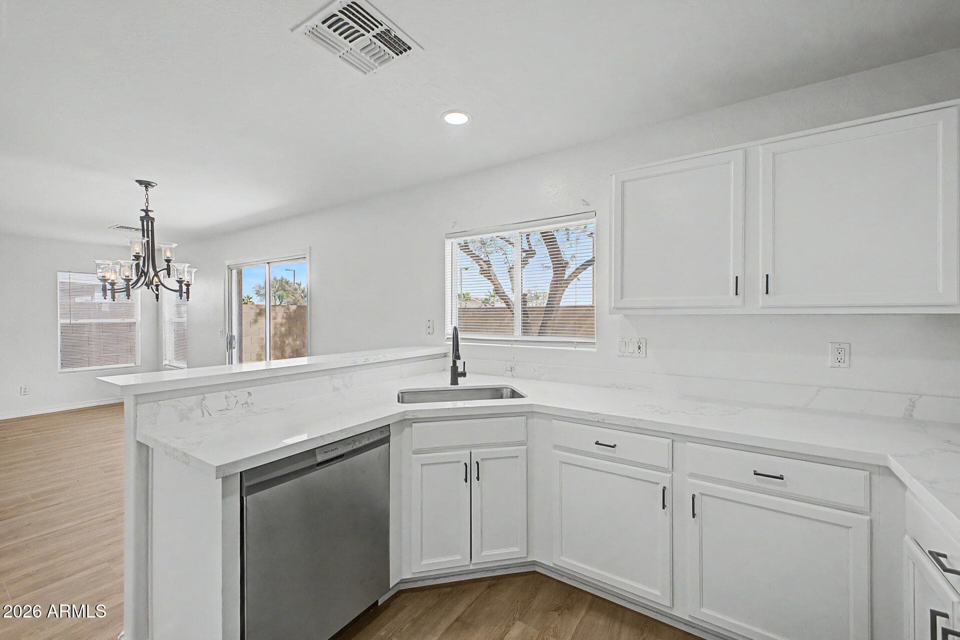 22291 W Mesquite Dr — photo 1