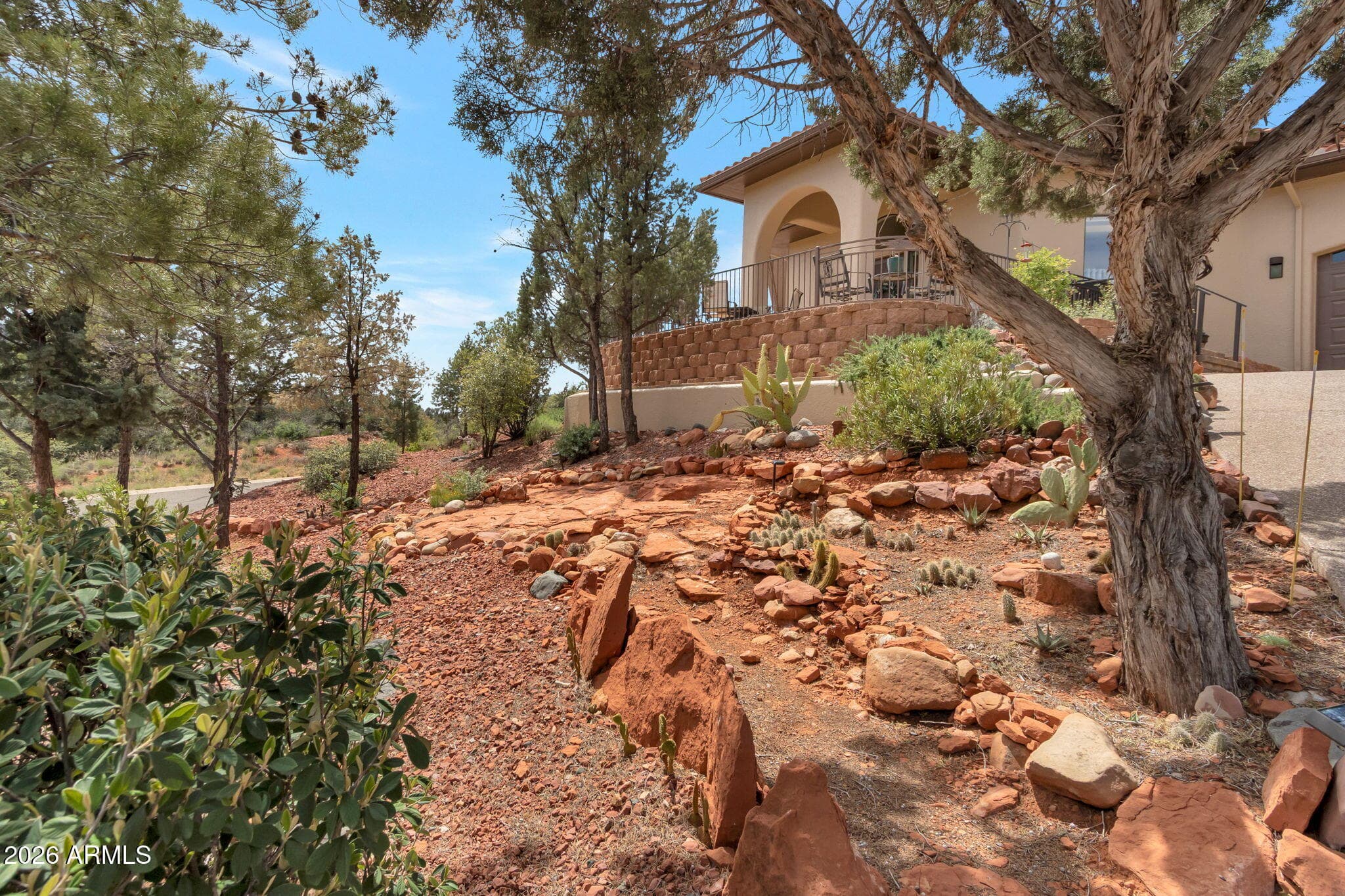 195 PEBBLE DR - Photo 3