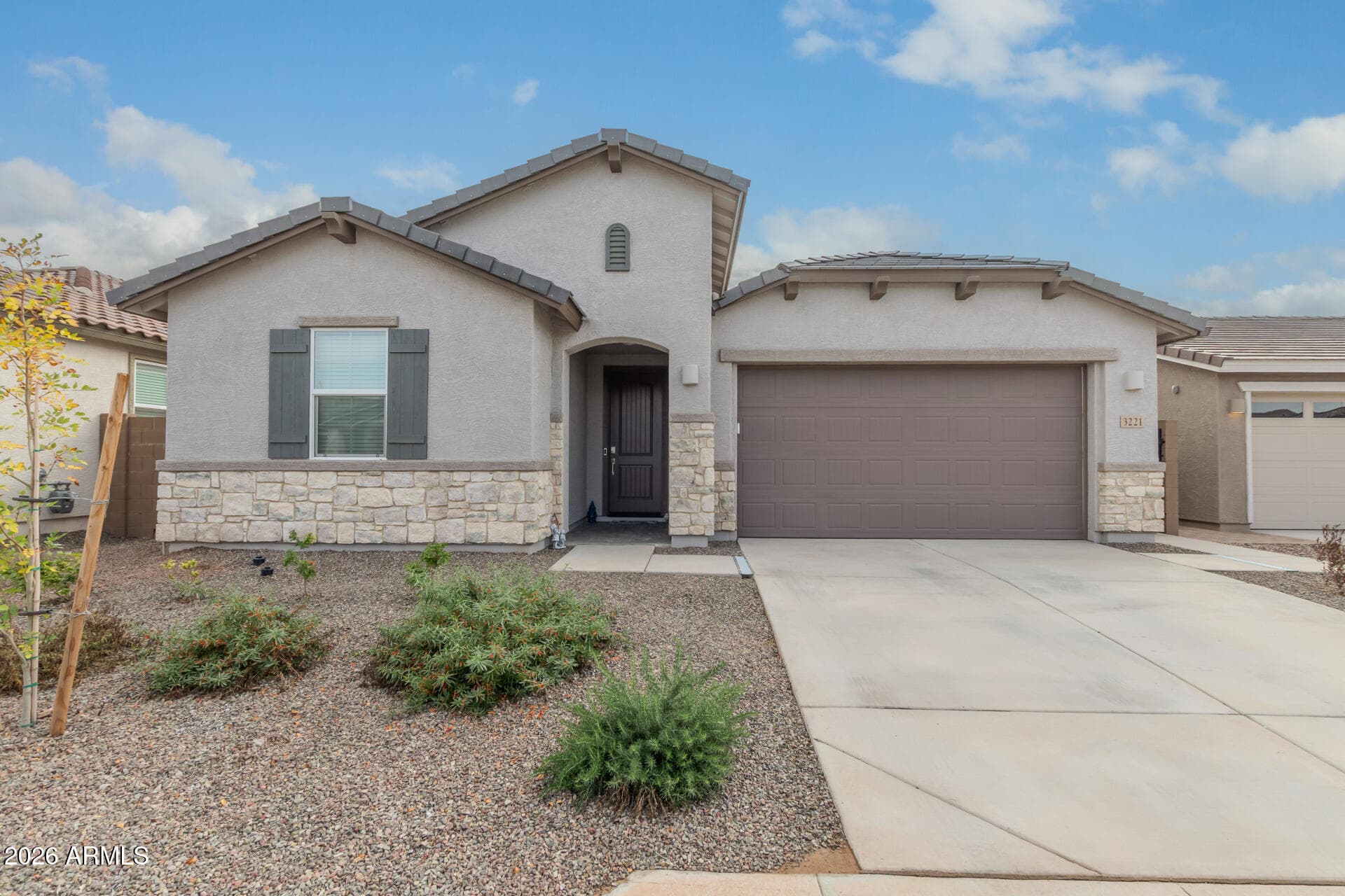 3221 E Ranchhand Dr — photo 1