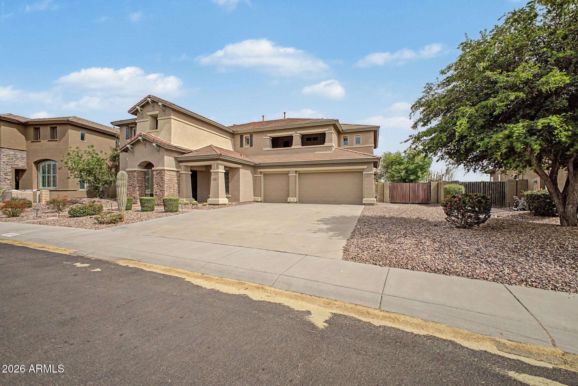 40207 N Hickok Trail — photo 2