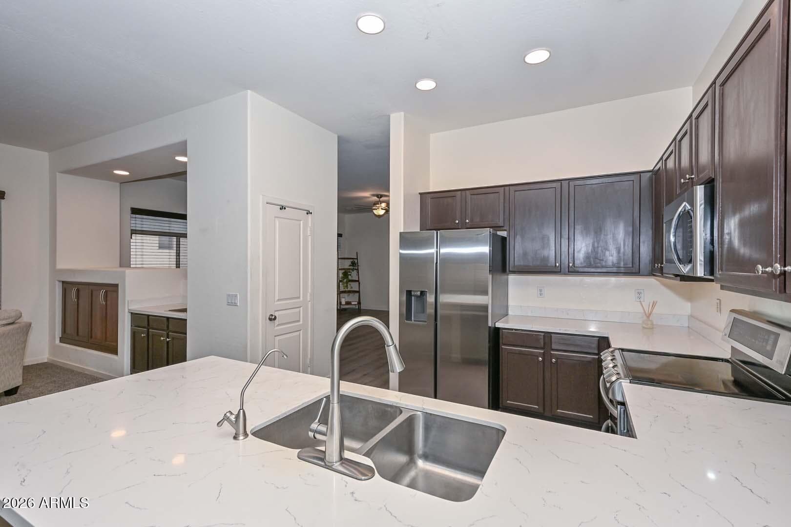 2210 E Branham Ln — photo 2