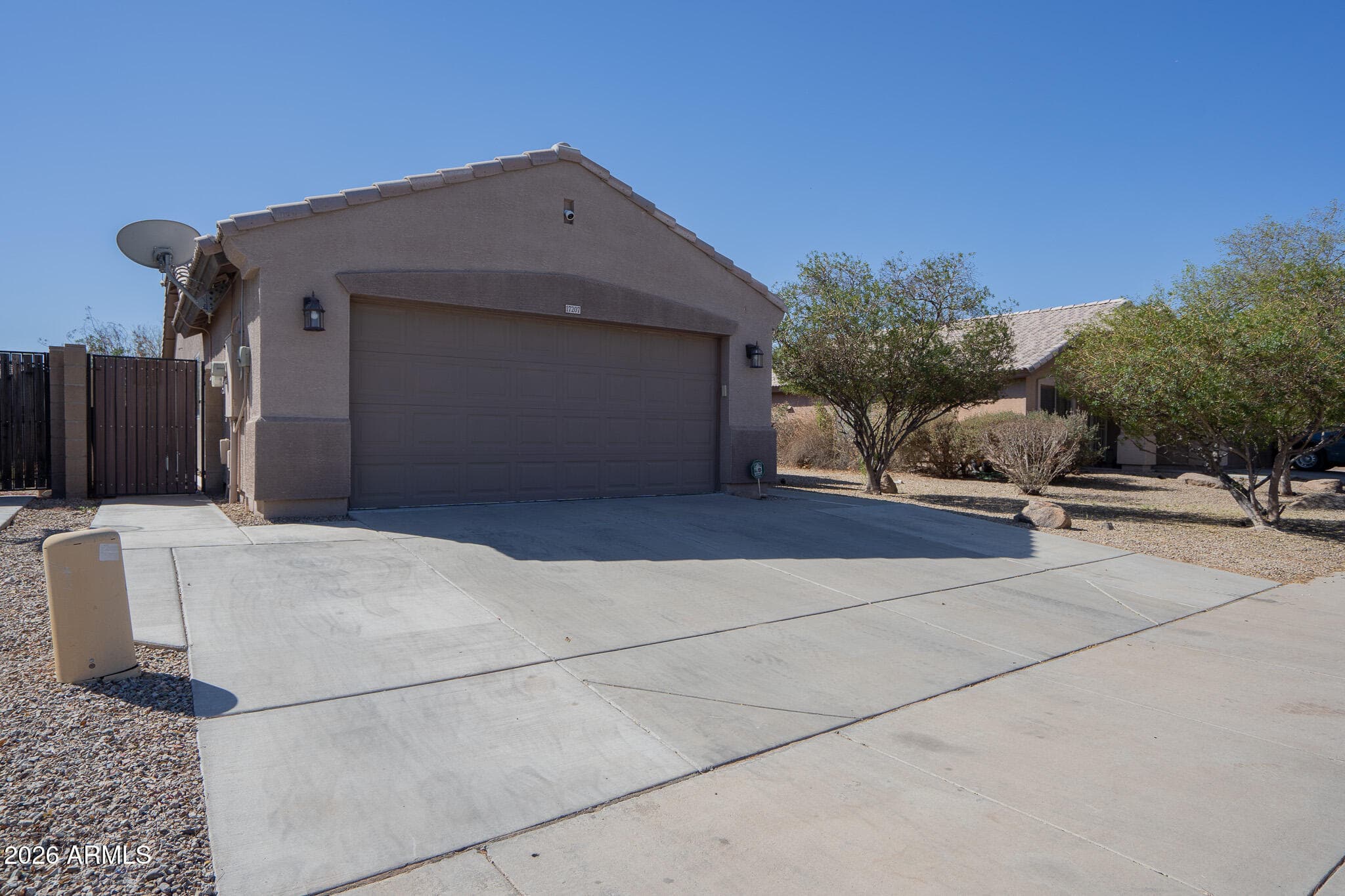 17207 W Durango St — photo 1