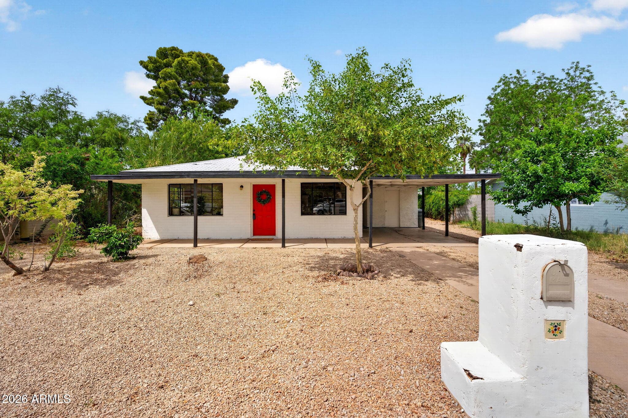 1324 E Hall St — photo 1