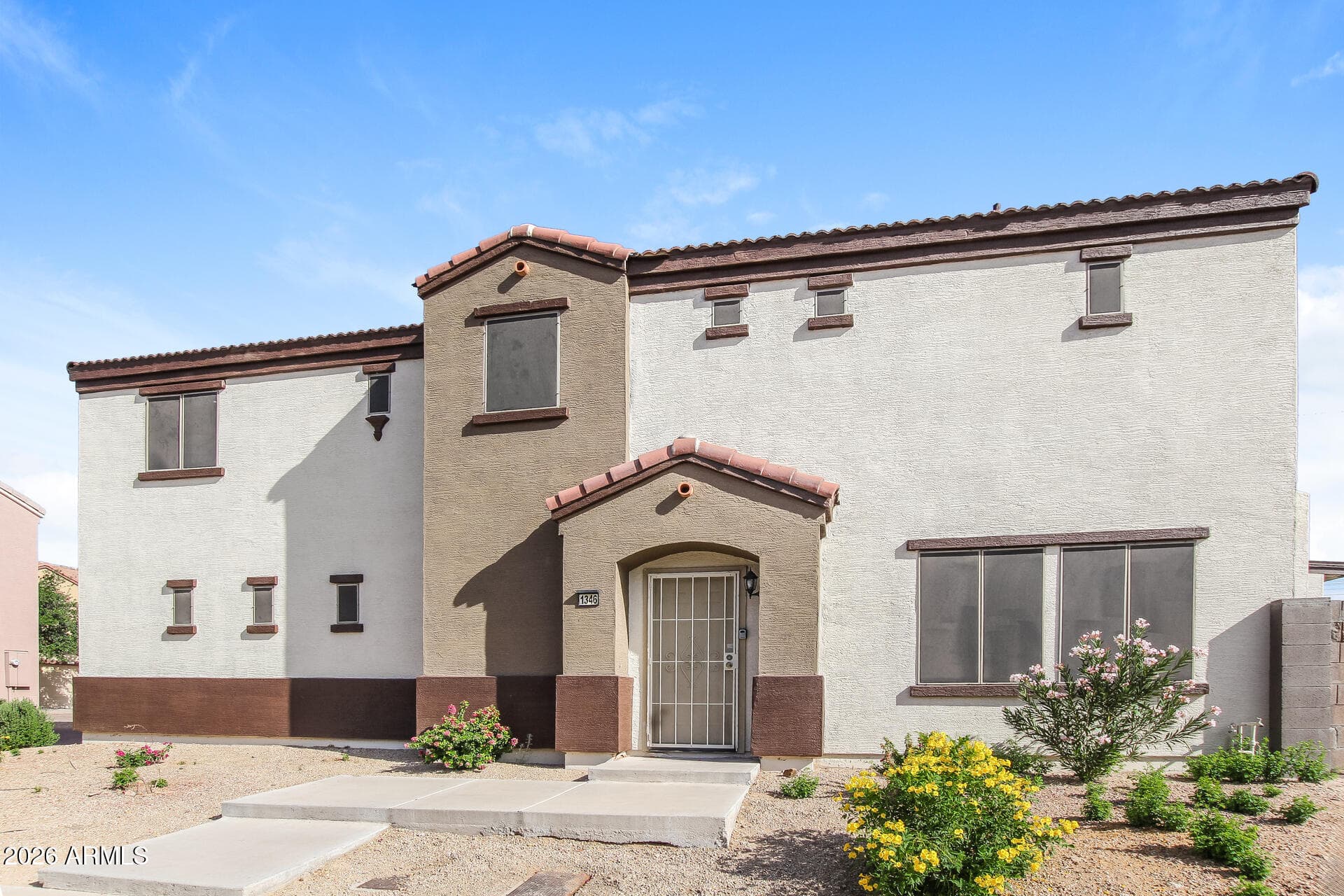 1346 E Dunbar Dr — photo 2