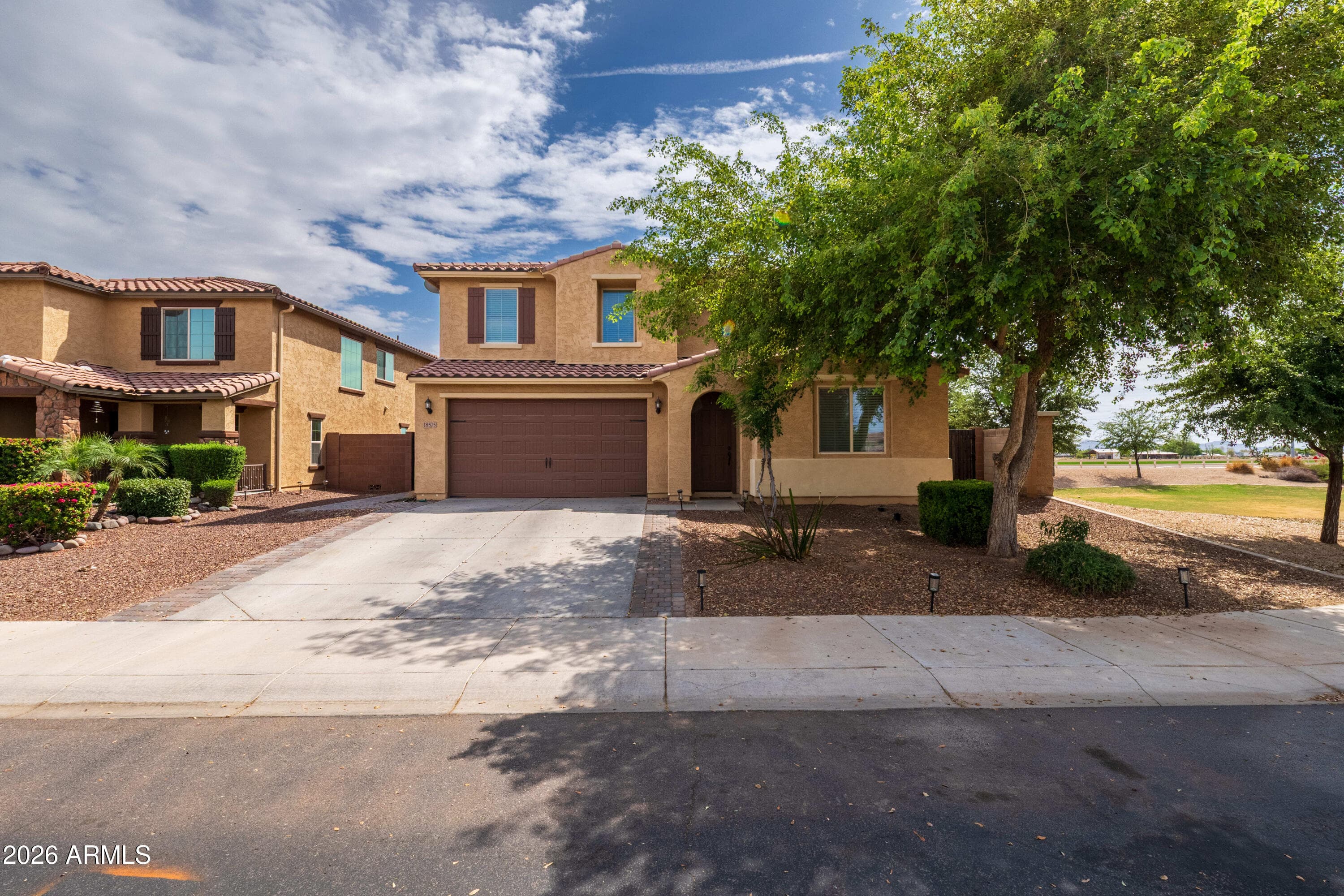 18575 W Pueblo Ave — photo 1