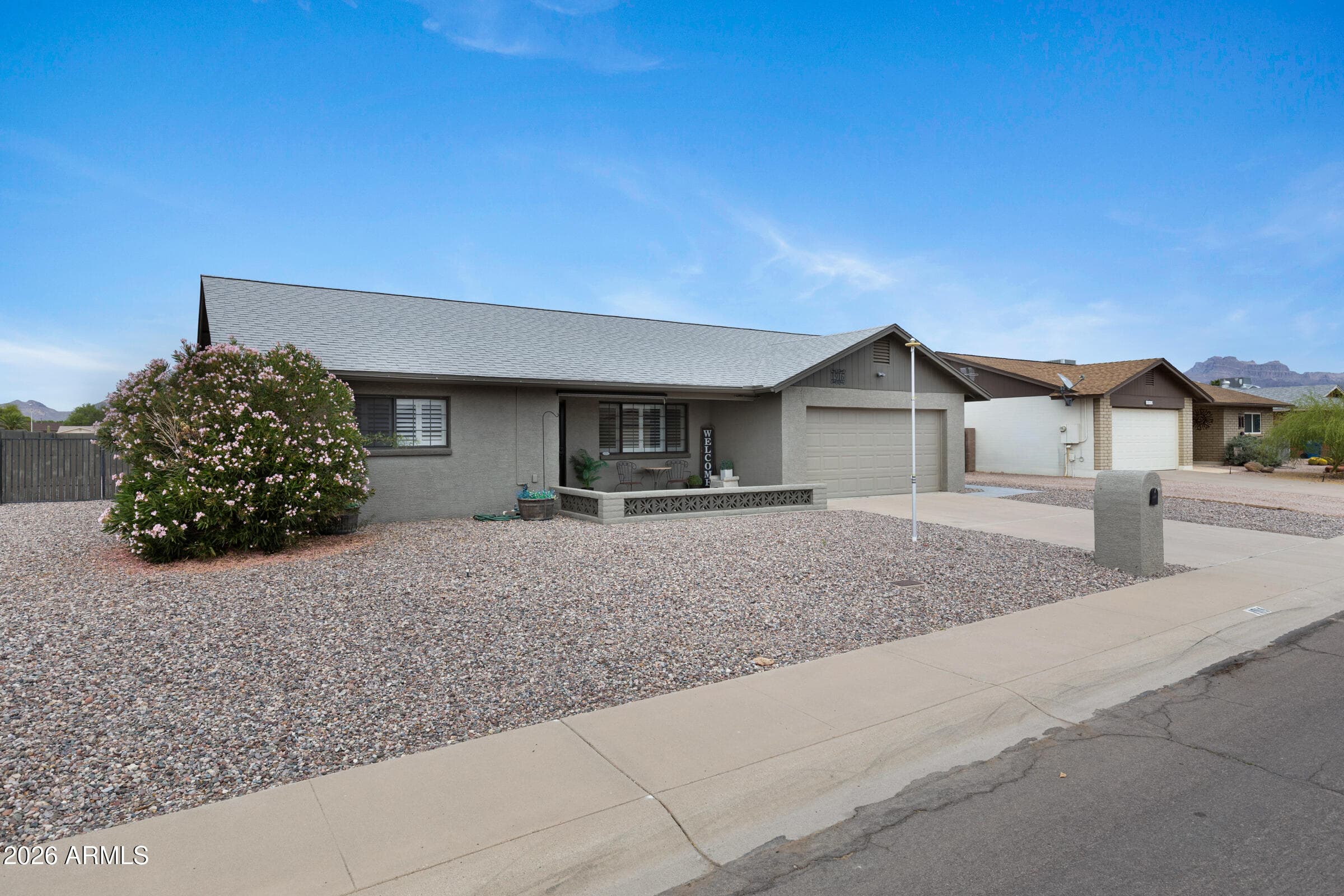 1916 W 15TH AVE - Photo 3