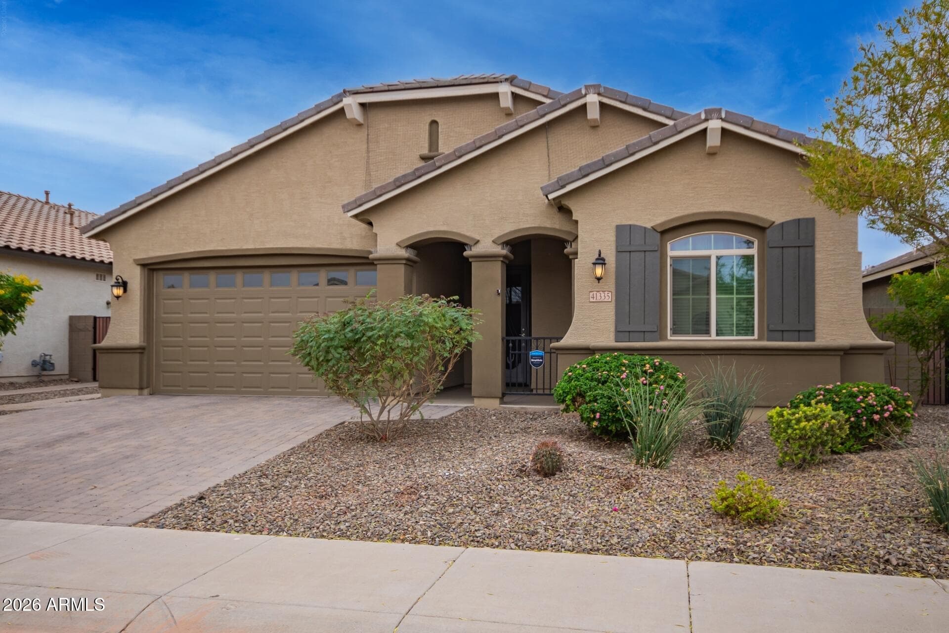 41335 W ALMIRA DR - Photo 2