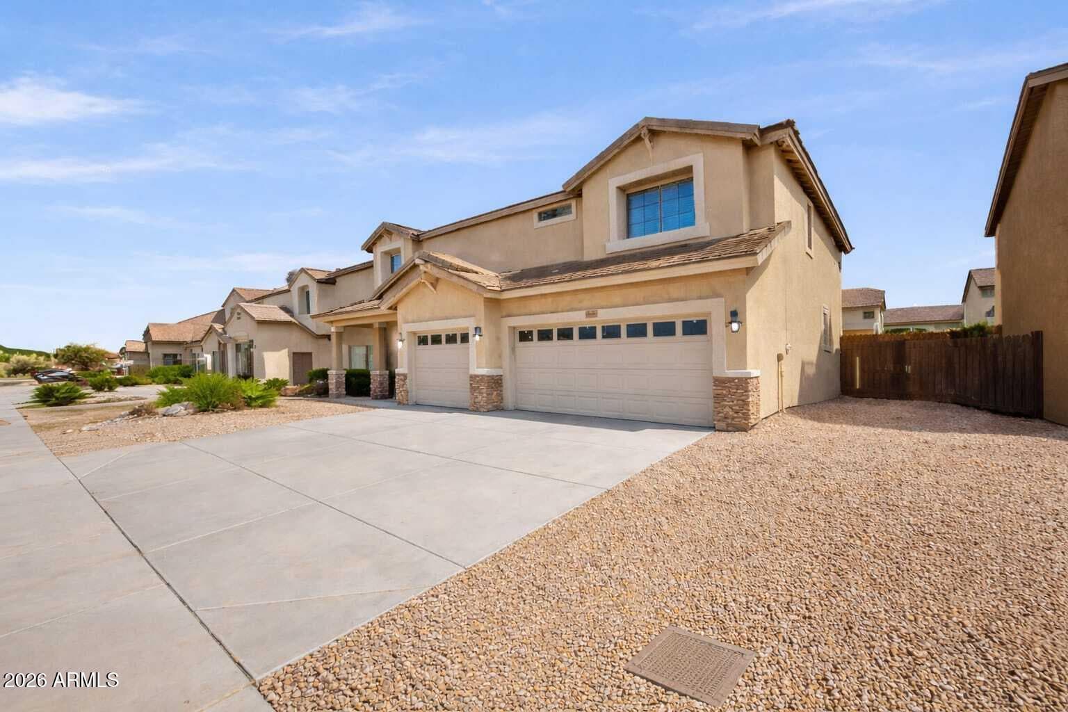 3204 W Lynne Ln — photo 2