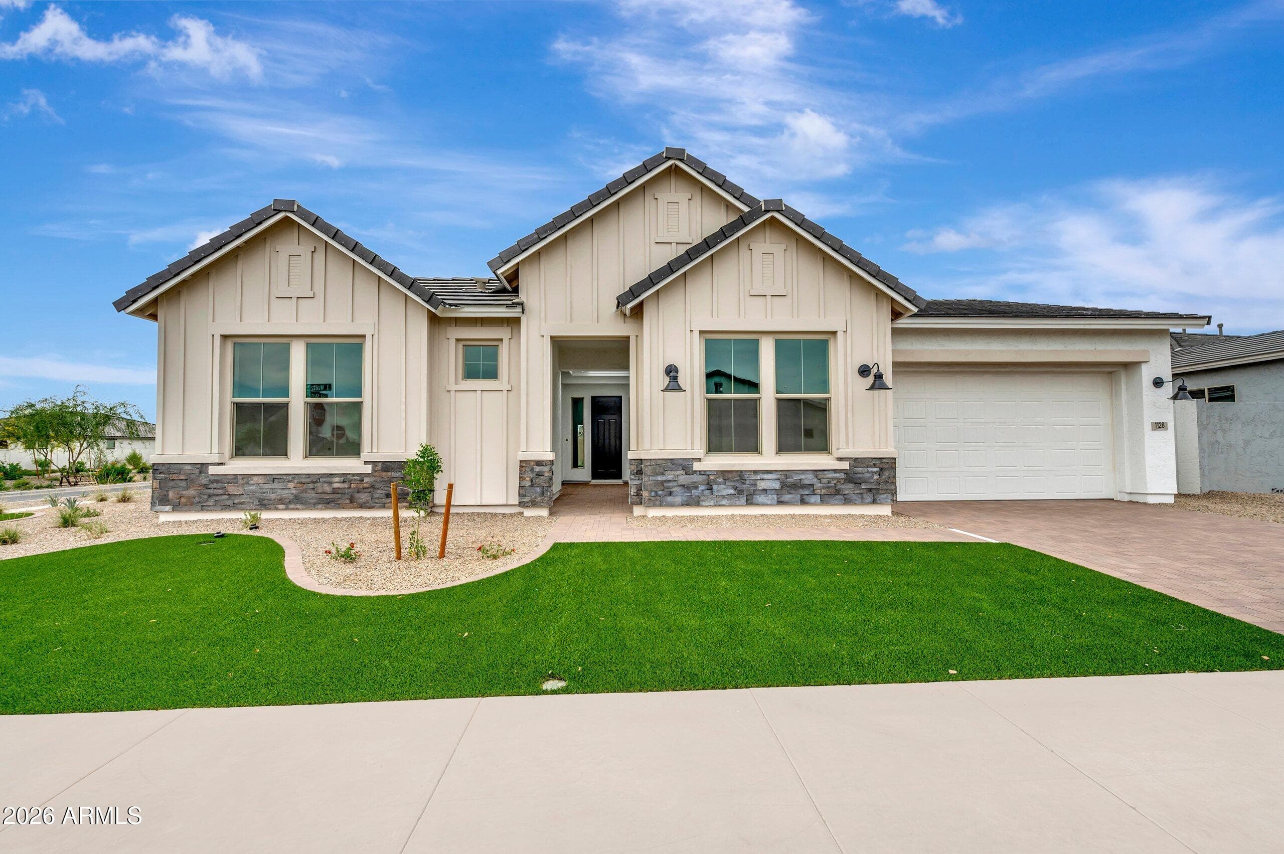 1128 W J Waltz Way — photo 1