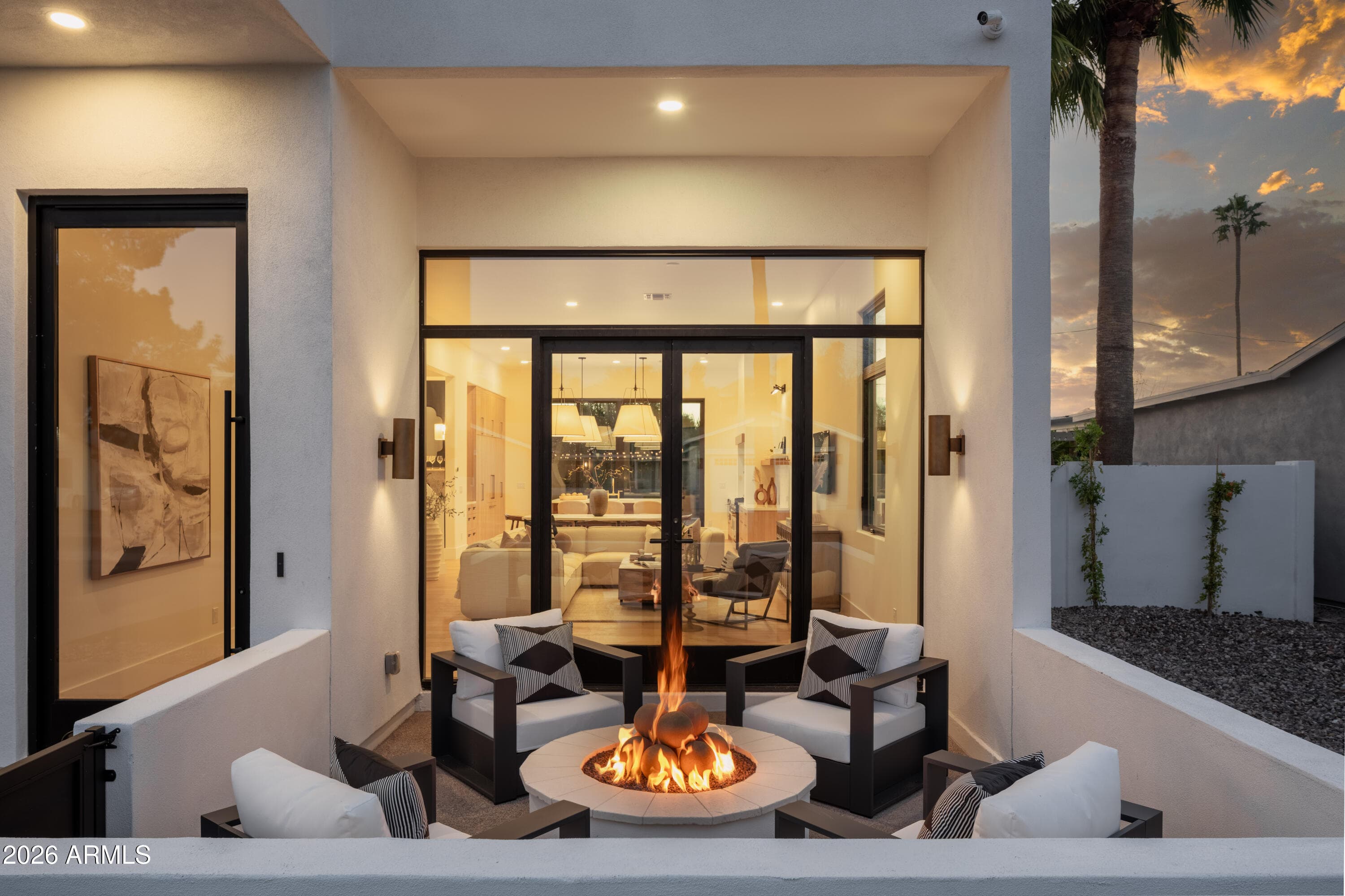 4120 N 44th Pl — photo 2