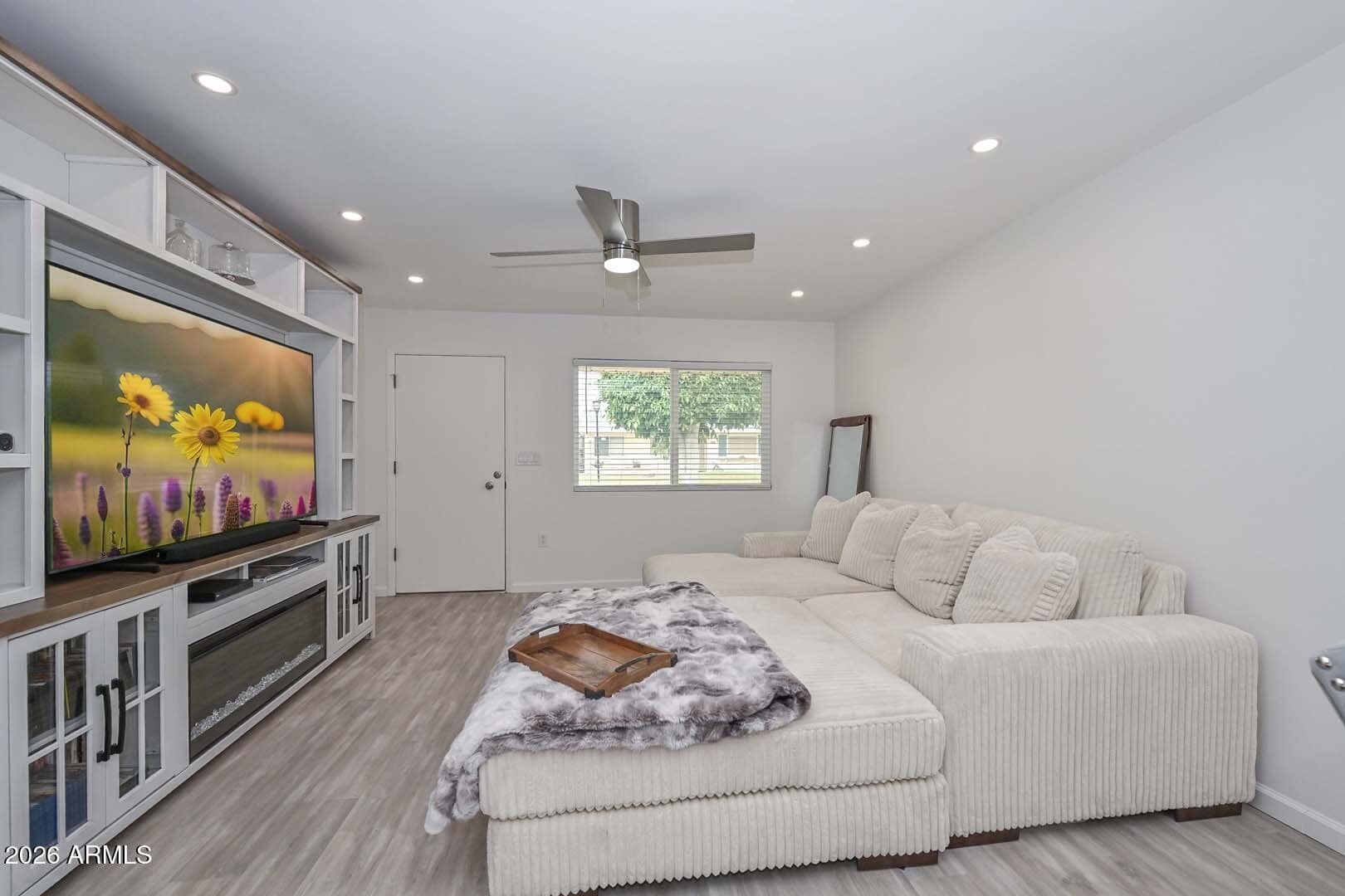 9667 N 111TH AVE - Photo 5