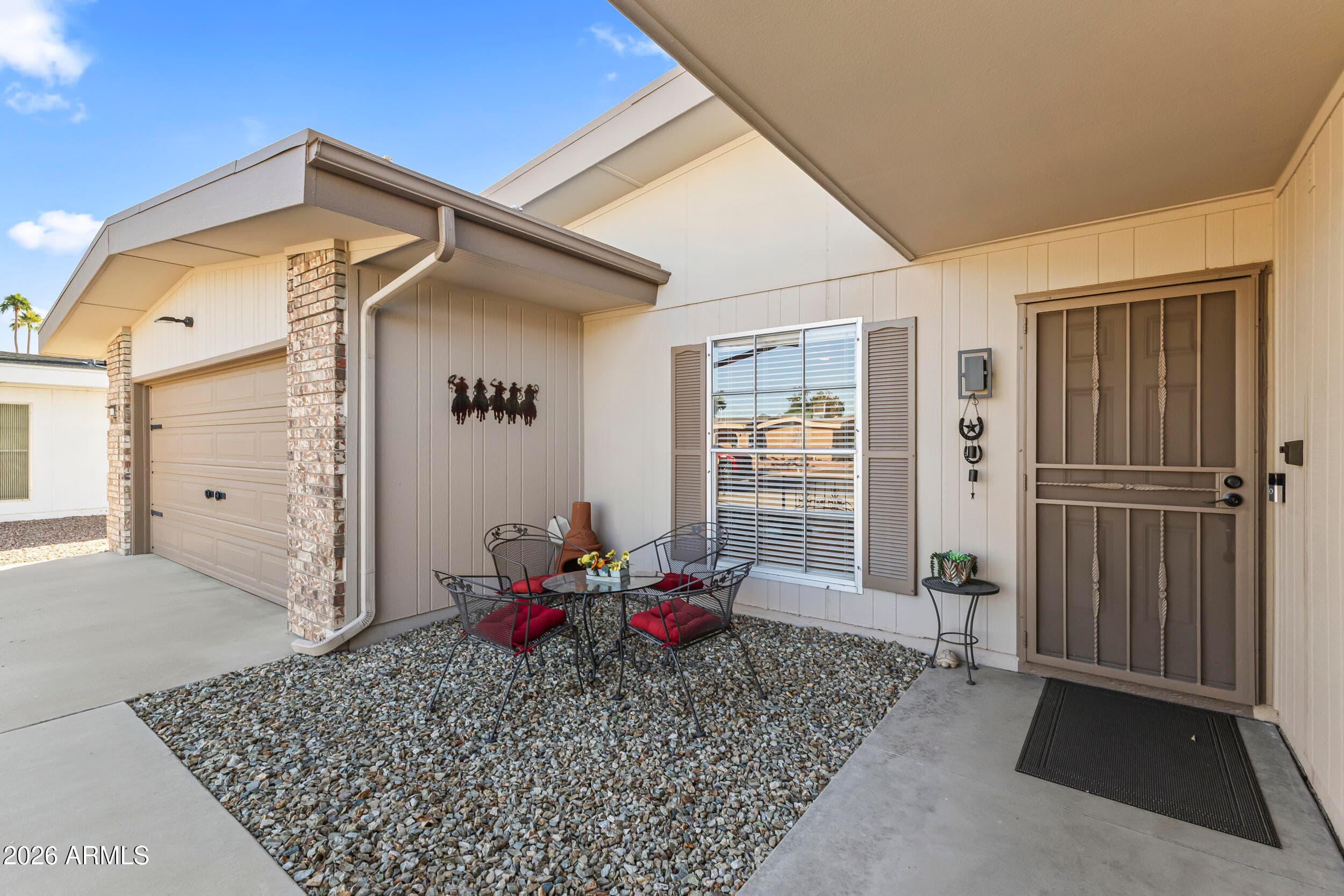 11153 W Palmeras Dr — photo 1