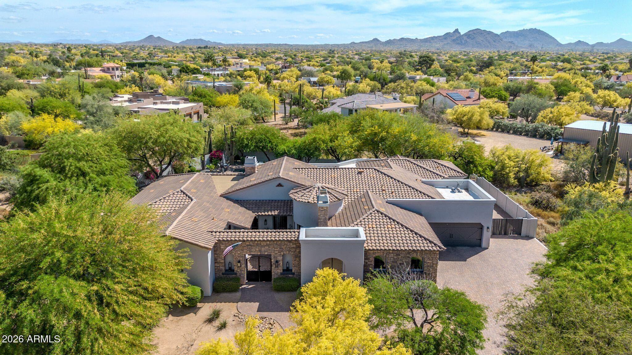 6963 E Quail Track Dr — photo 2