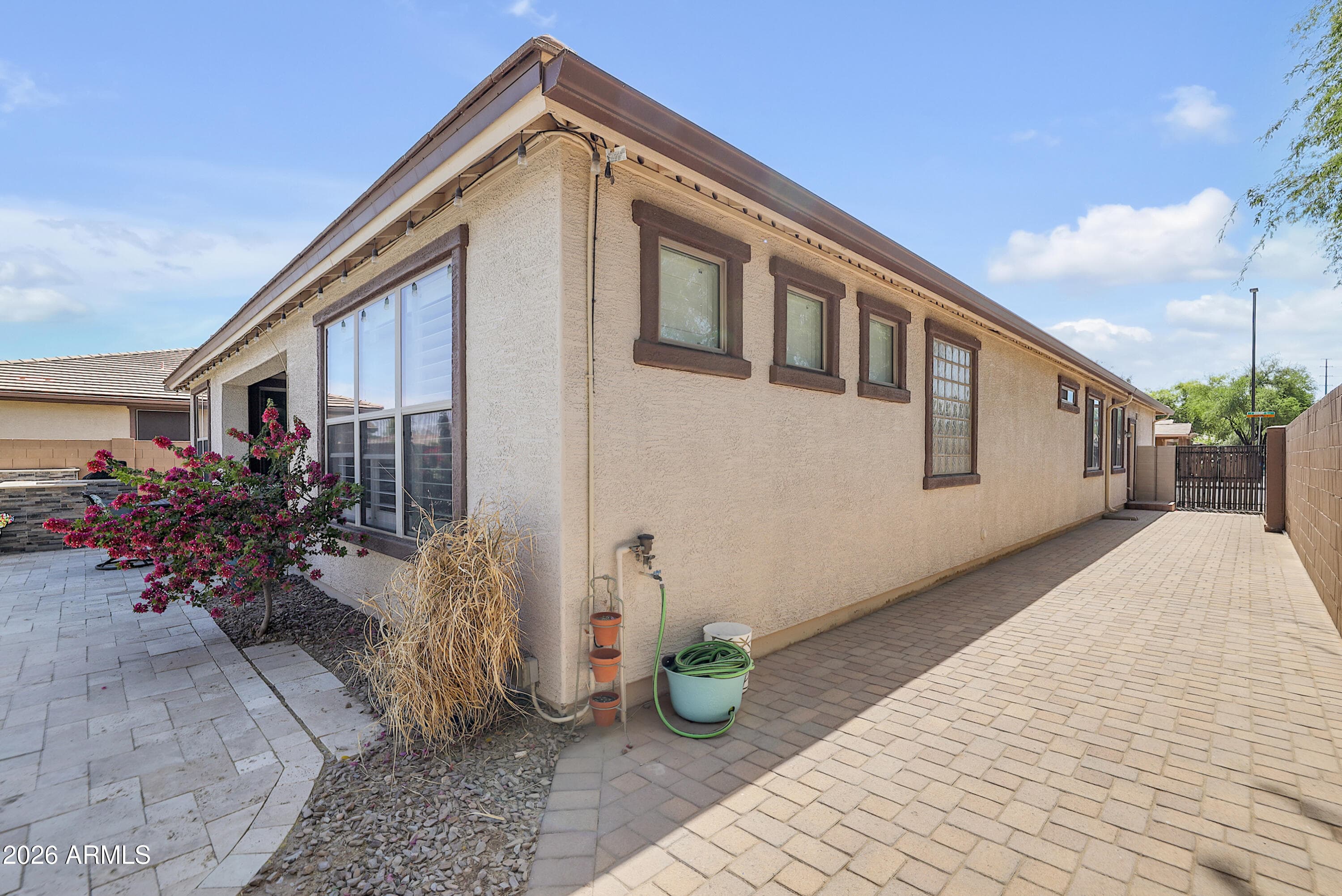 1156 E Duxbury Ct — photo 36