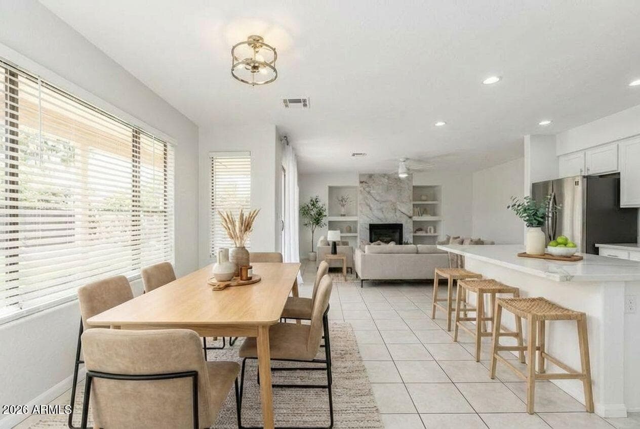 6203 E Juniper Ave — photo 1