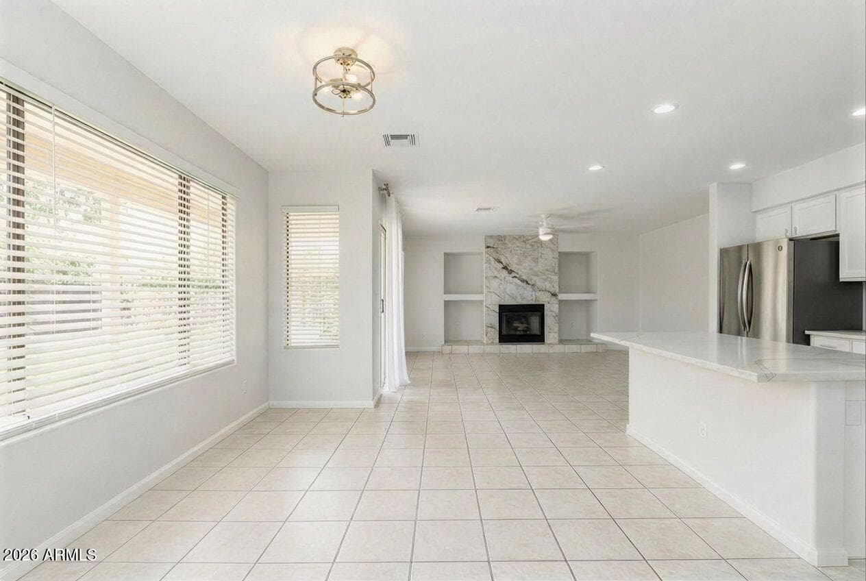 6203 E Juniper Ave — photo 2