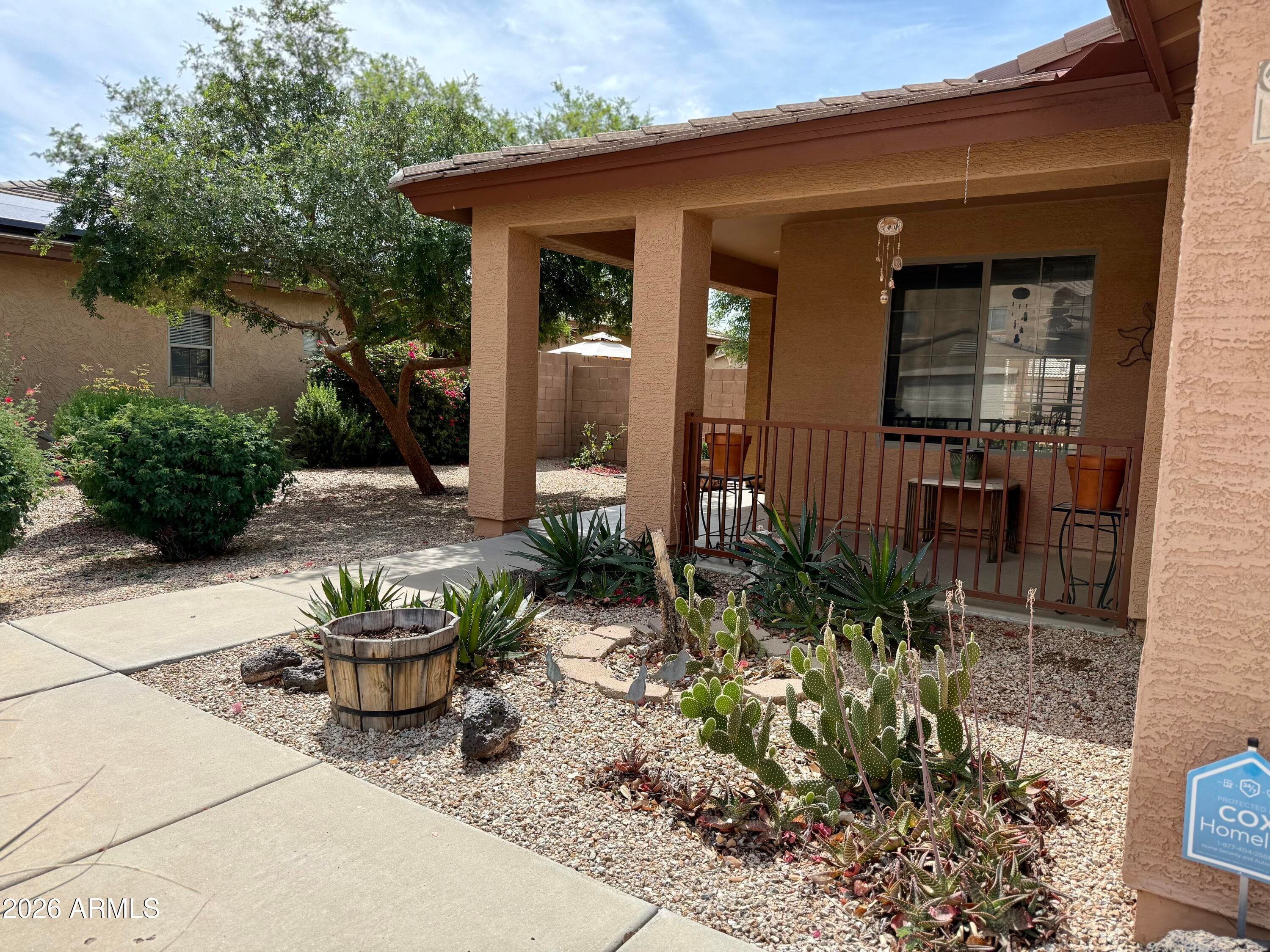 16037 W Caribbean Ln — photo 2