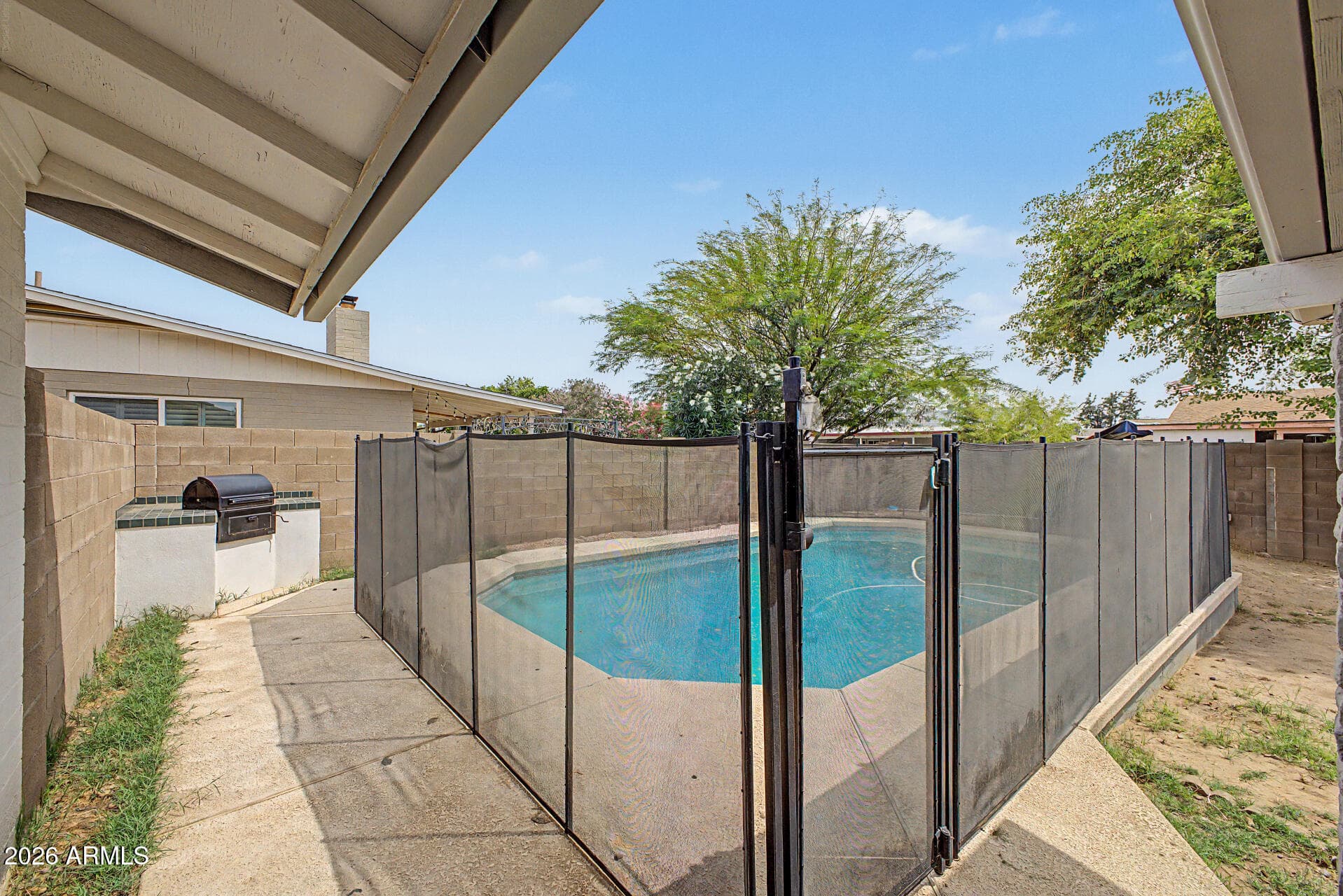 1425 W Wickieup Ln — photo 29