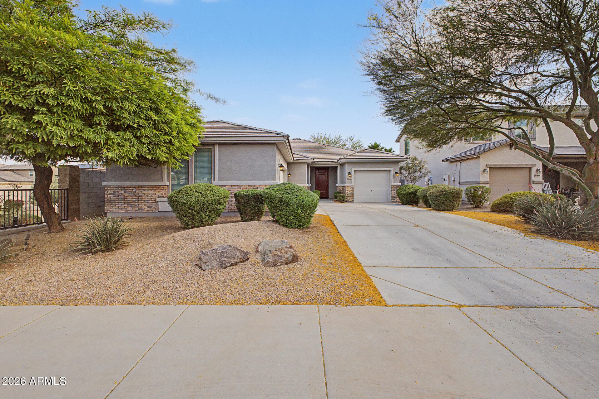 15871 W Port Royale Ln — photo 1