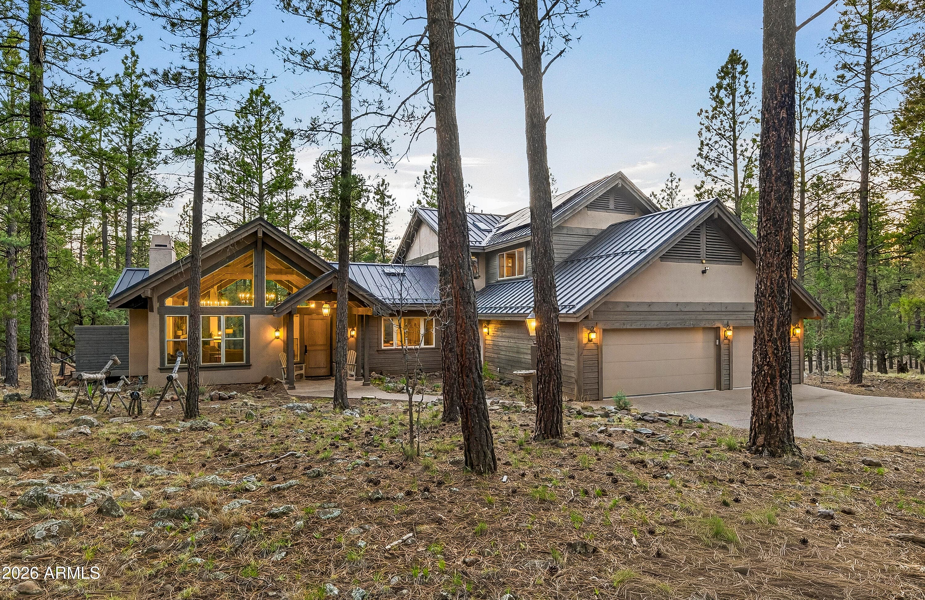 105 E MOUNT ELDEN LOOKOUT RD - Photo 1