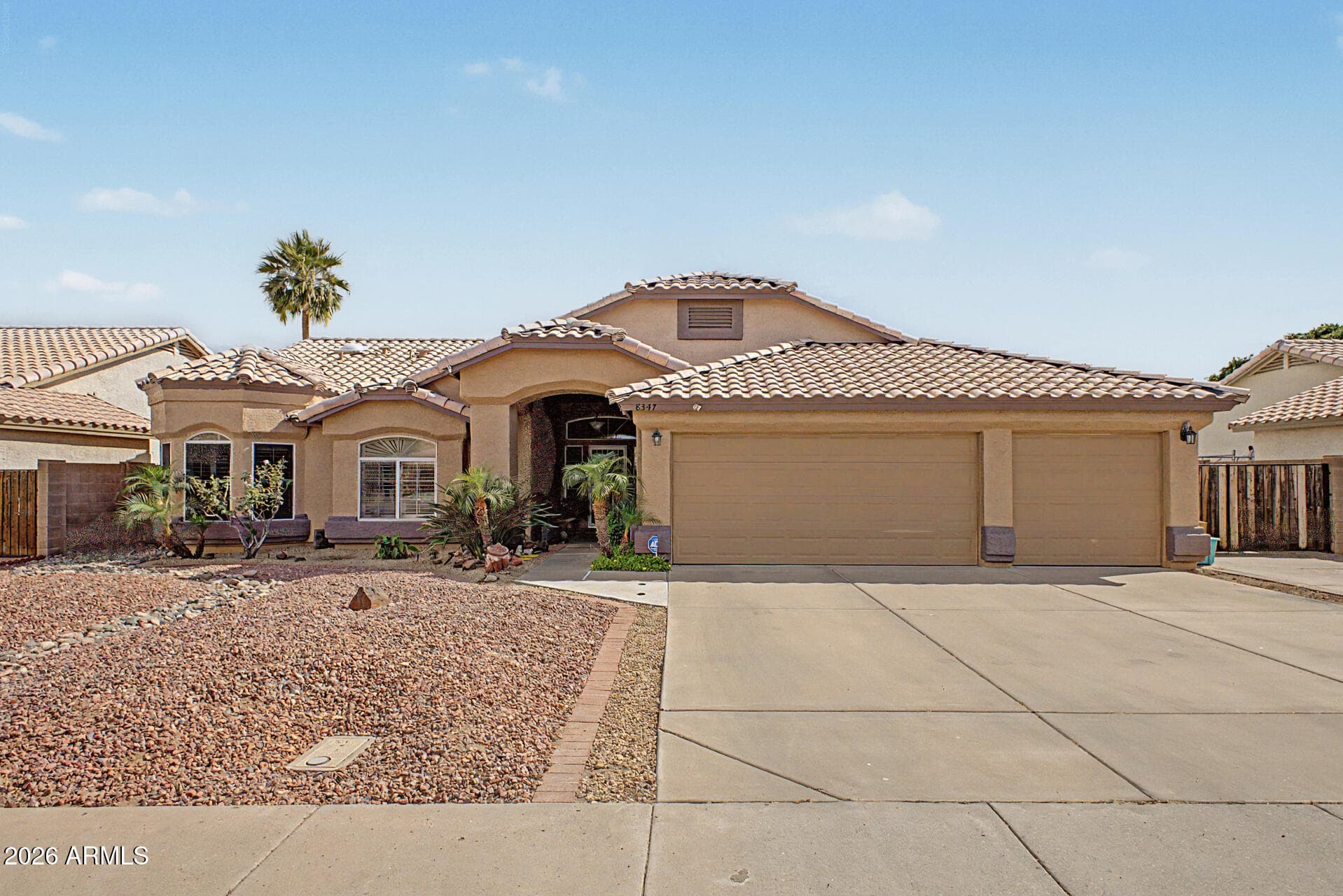 8347 W Willowbrook Dr — photo 2