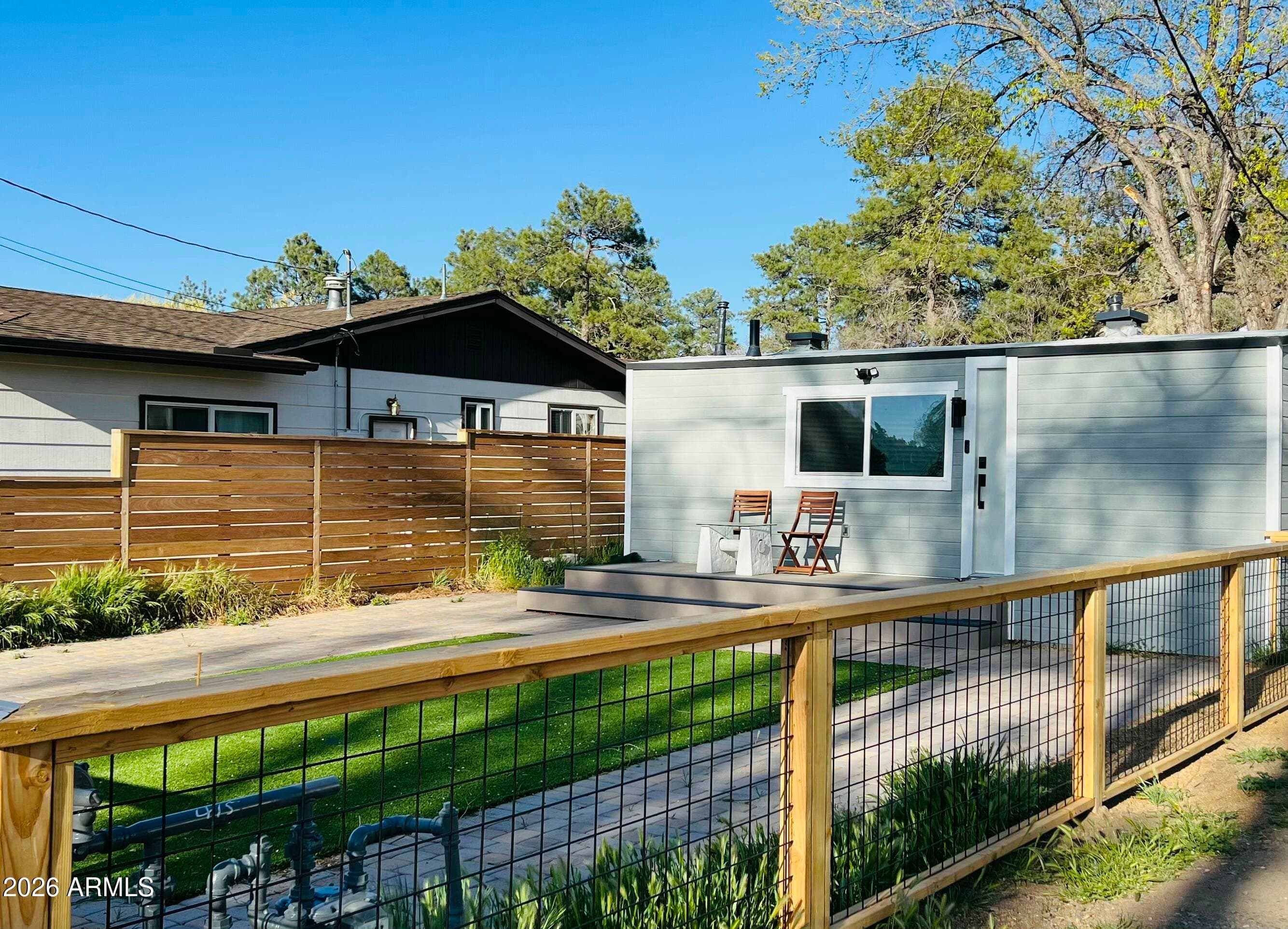 415 Gail Gardner Way — photo 2