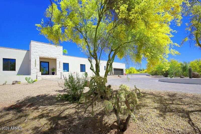 4934 E Calle De Las Estrellas Rd — photo 2
