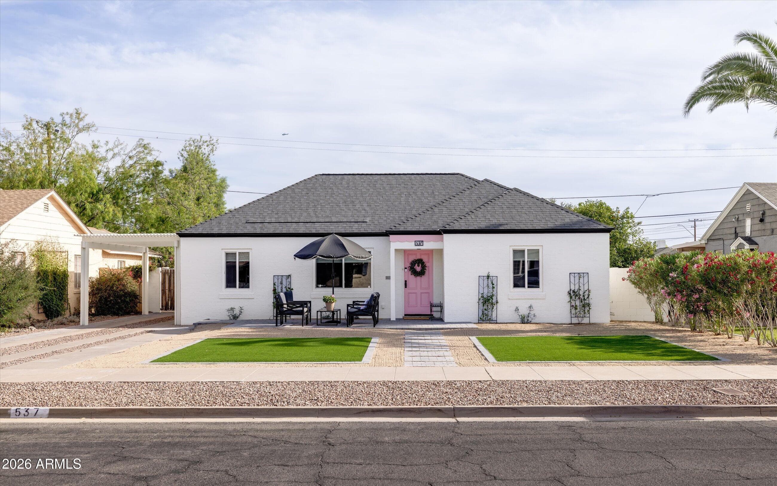 537 W Virginia Ave — photo 1