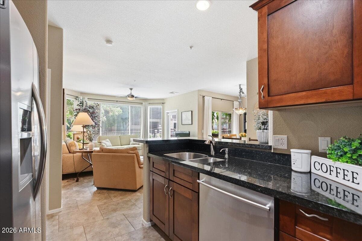 435 W Rio Salado Parkway 111 — photo 2