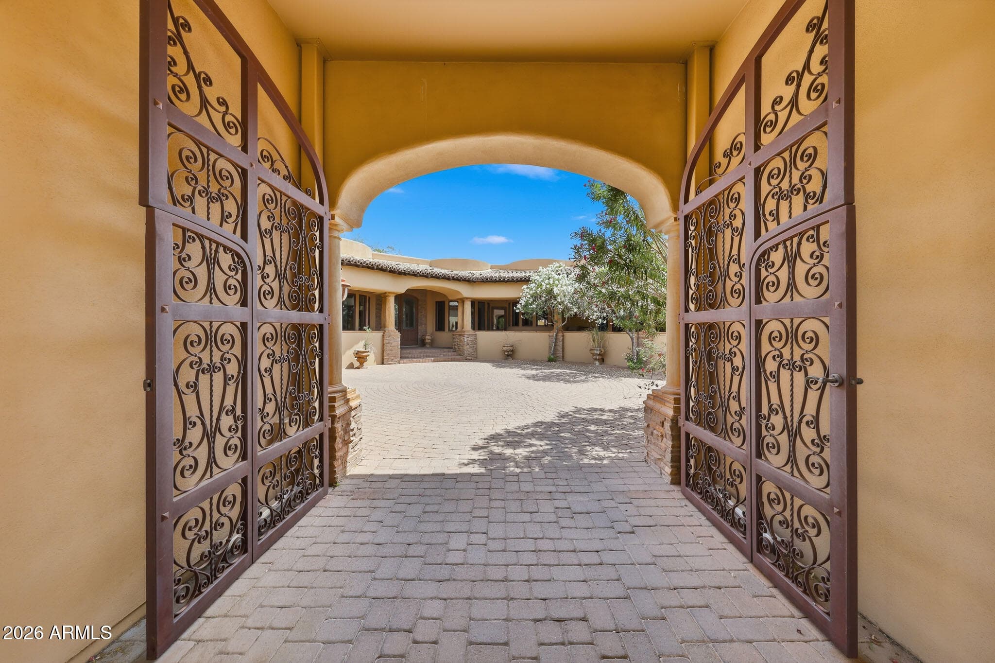 11734 E Desert Trail Rd — photo 2