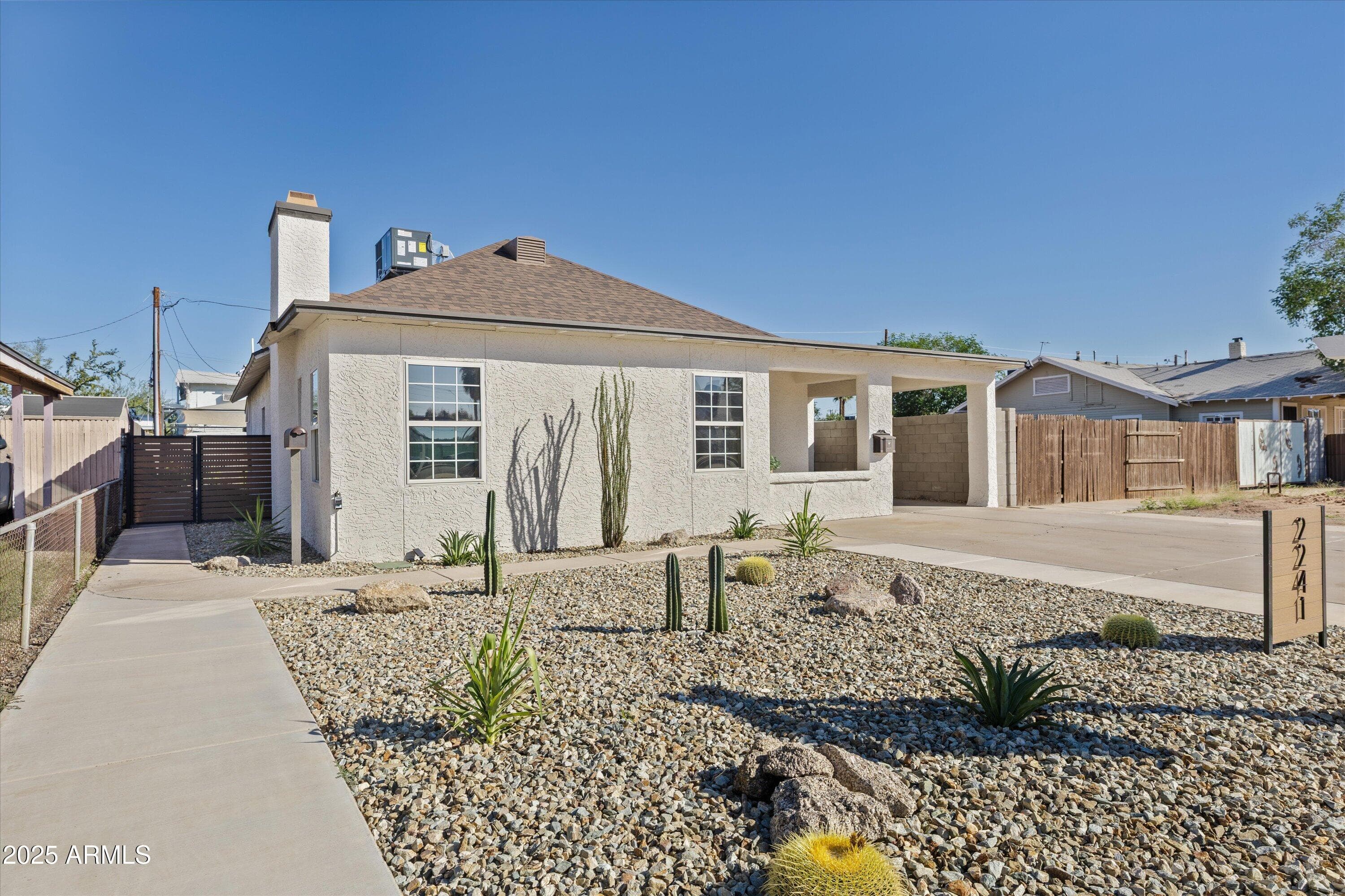 2241 N Richland St — photo 35