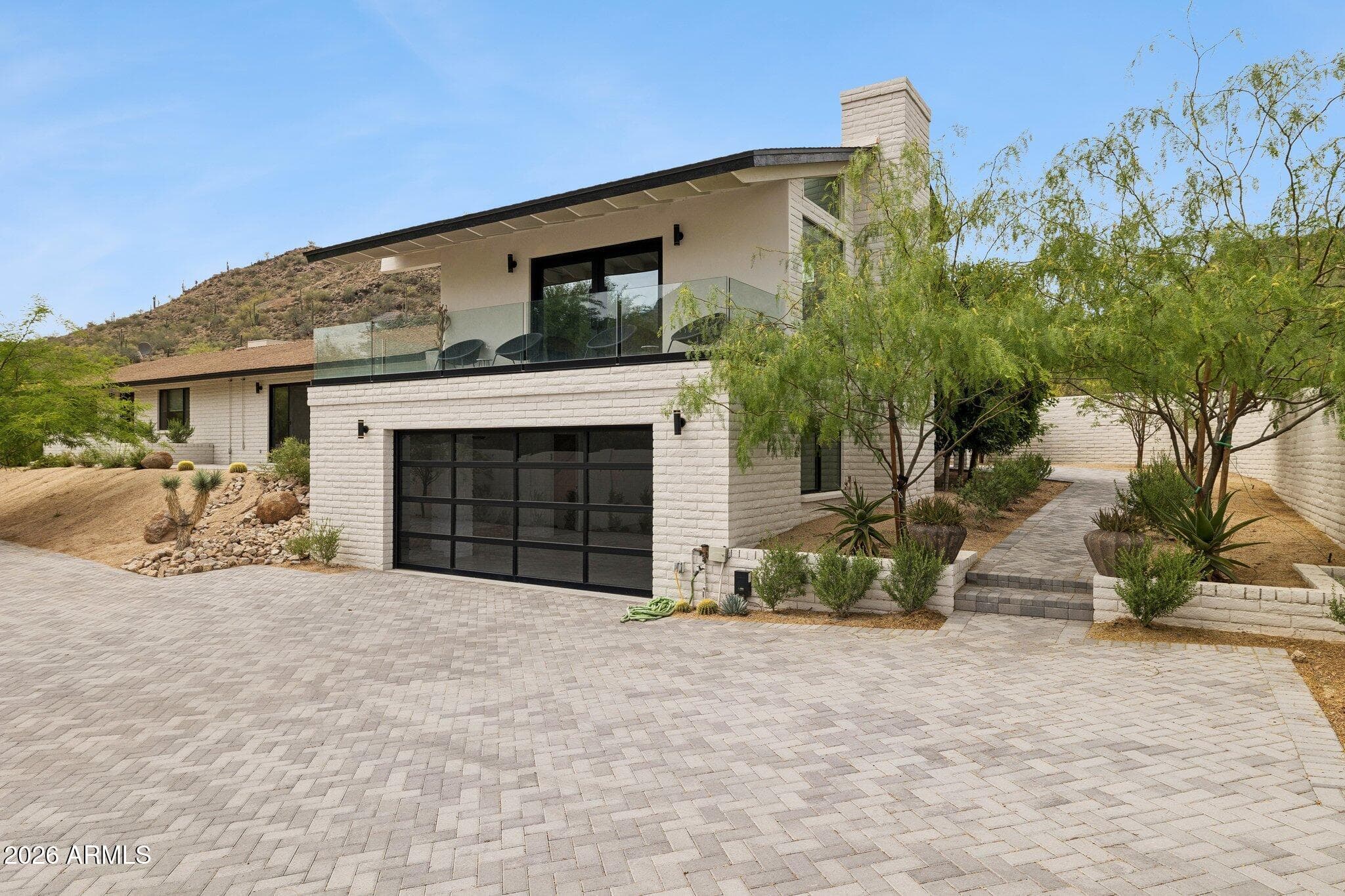 5801 E Surrey Dr — photo 1