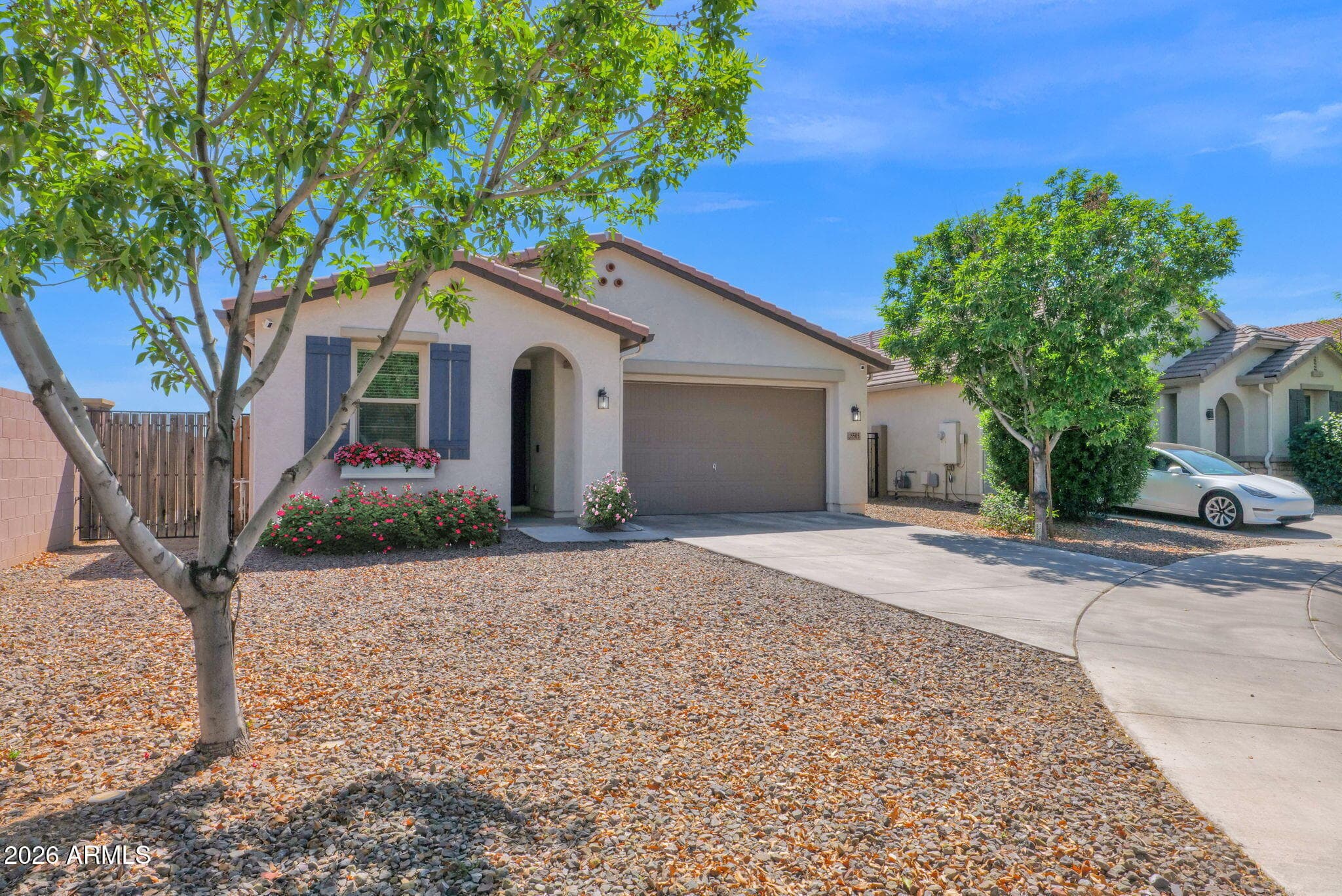 8503 W Peppertree Ln — photo 2