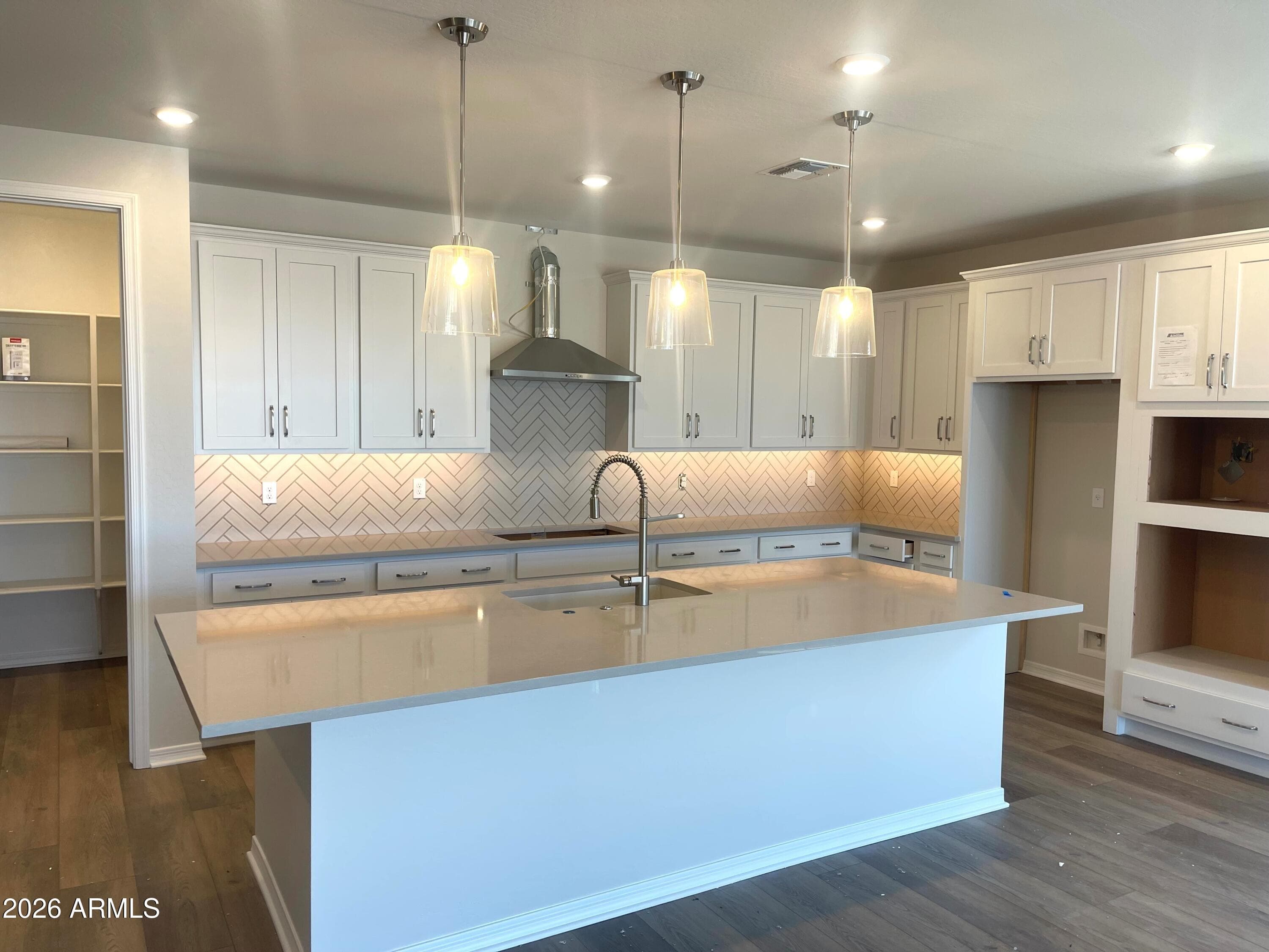 9968 W Avalon Dr — photo 2