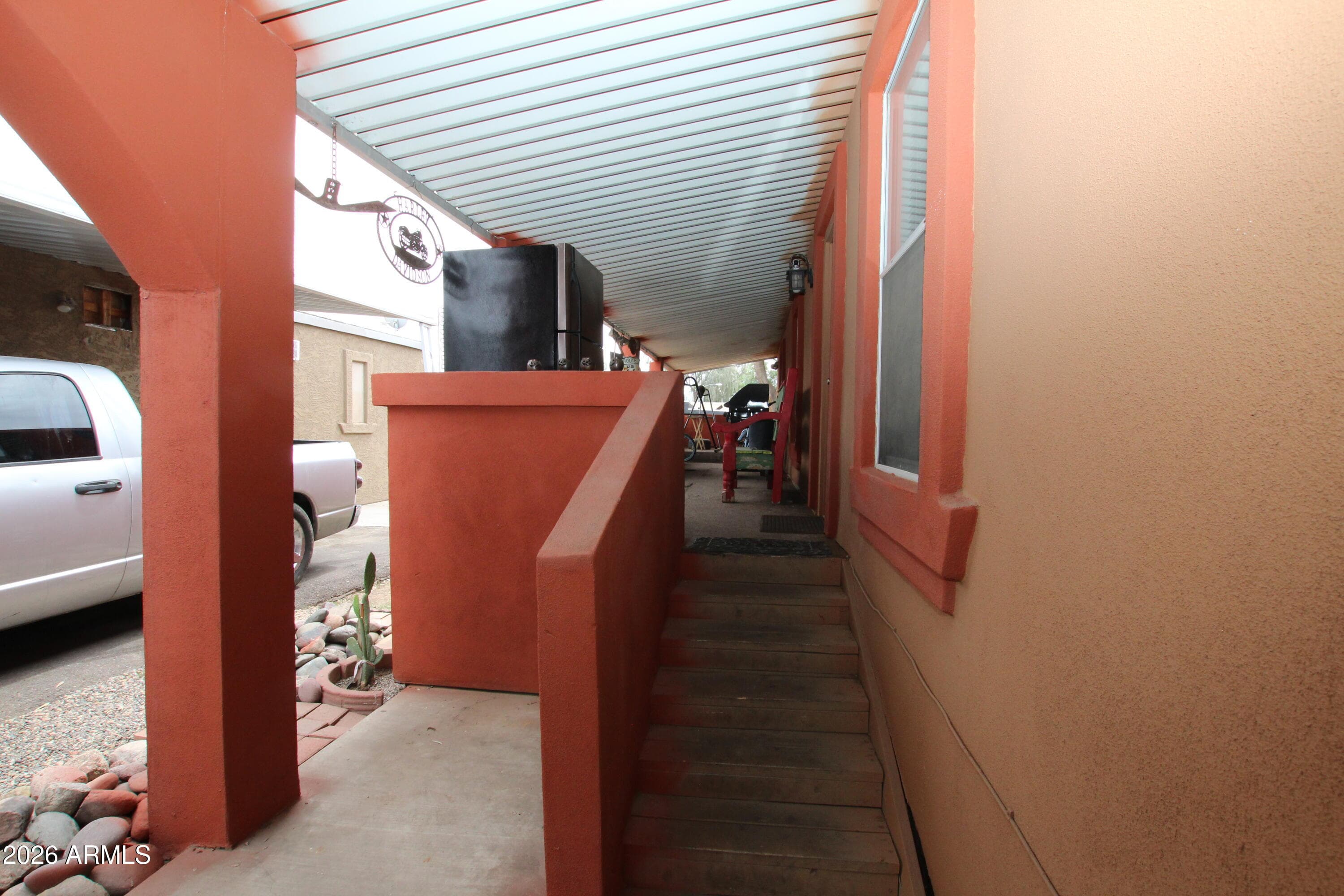 5601 W MISSOURI AVE - Photo 4