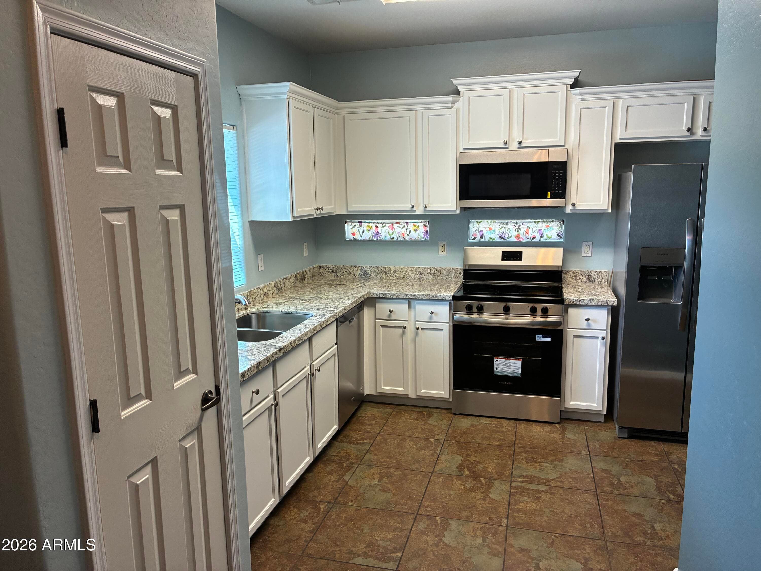 14743 N 177TH AVE - Photo 5