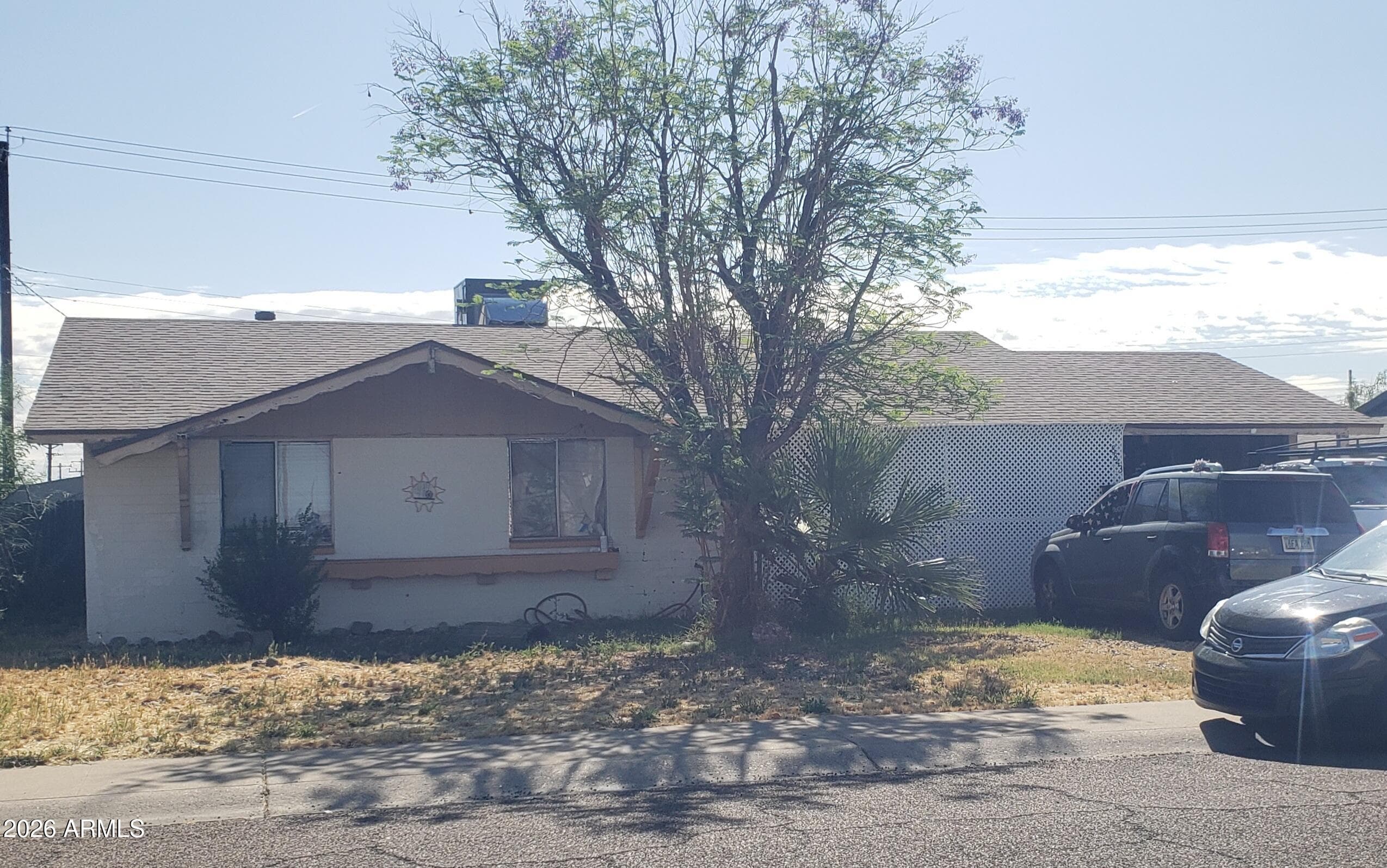 8843 N 40th Ave — photo 1