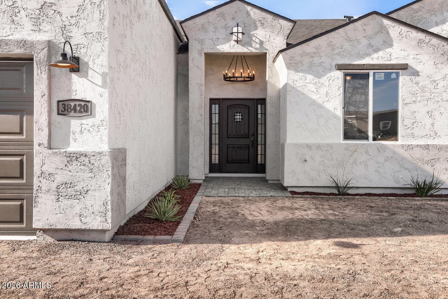 38420 W Buckeye Rd — photo 1
