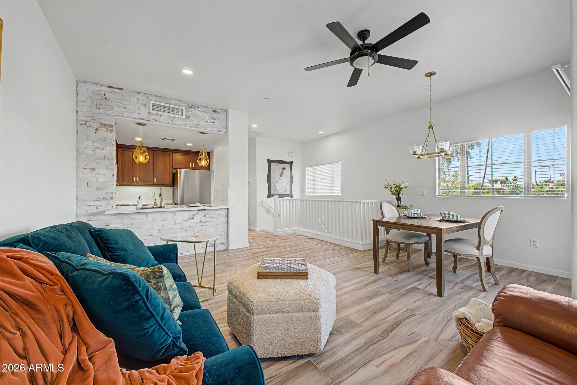 815 E ROSE LN - Photo 1