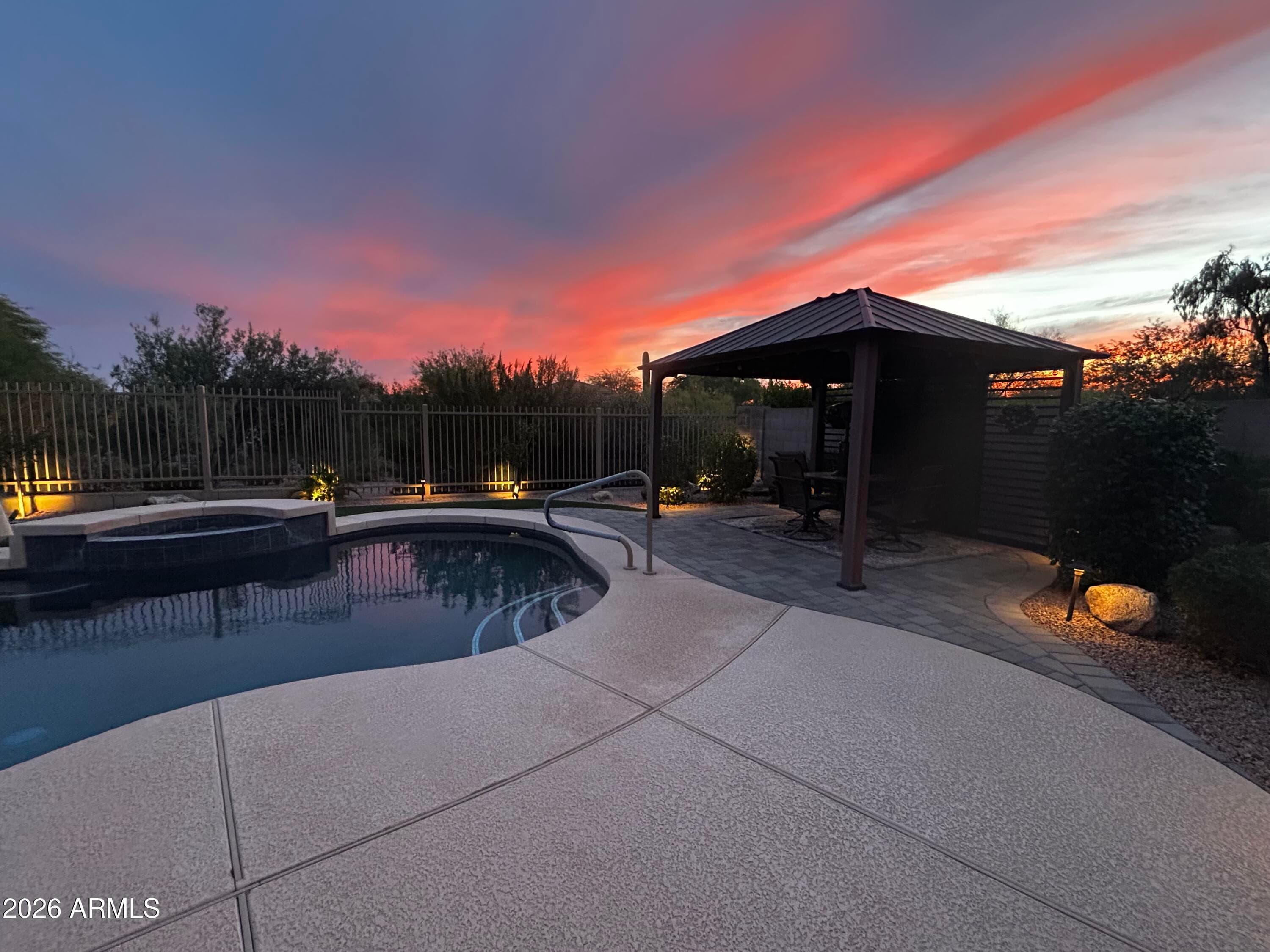 5219 E Hashknife Rd — photo 1